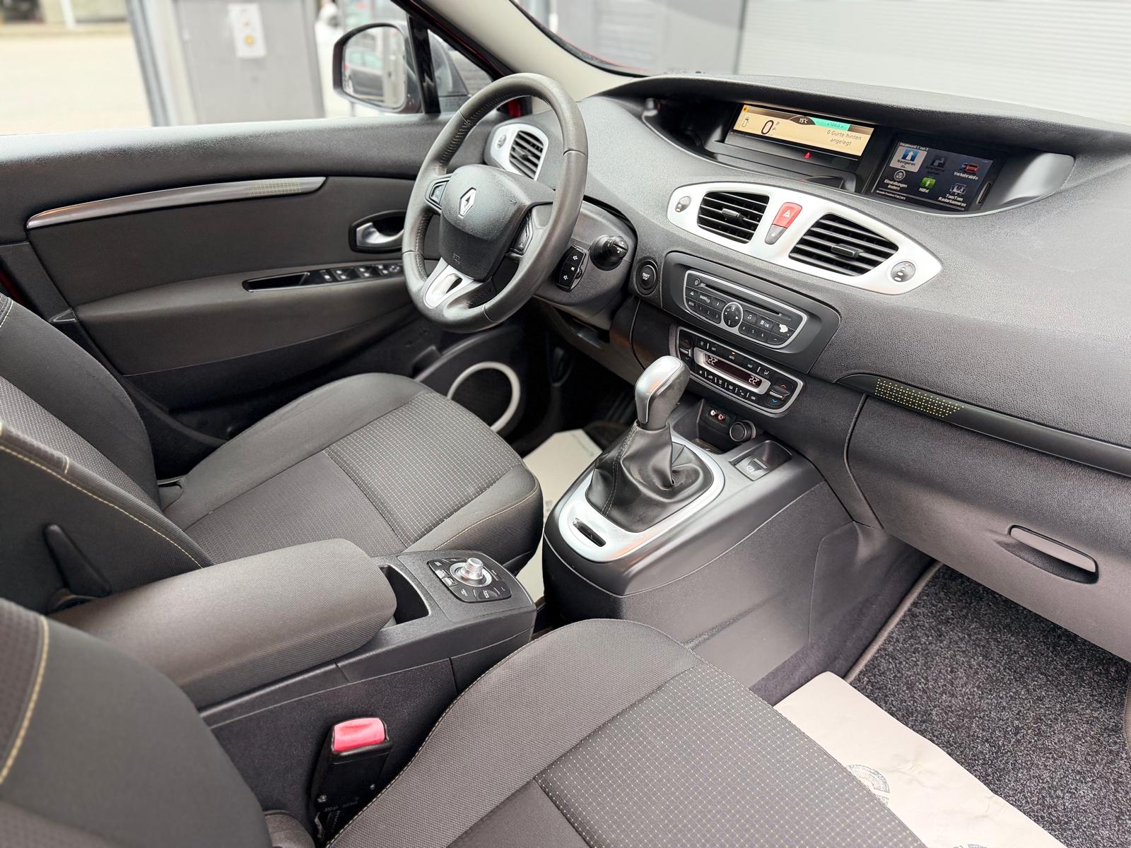 RENAULT Scénic 2.0 16V Dynamique X-Tronic CVT-image-13