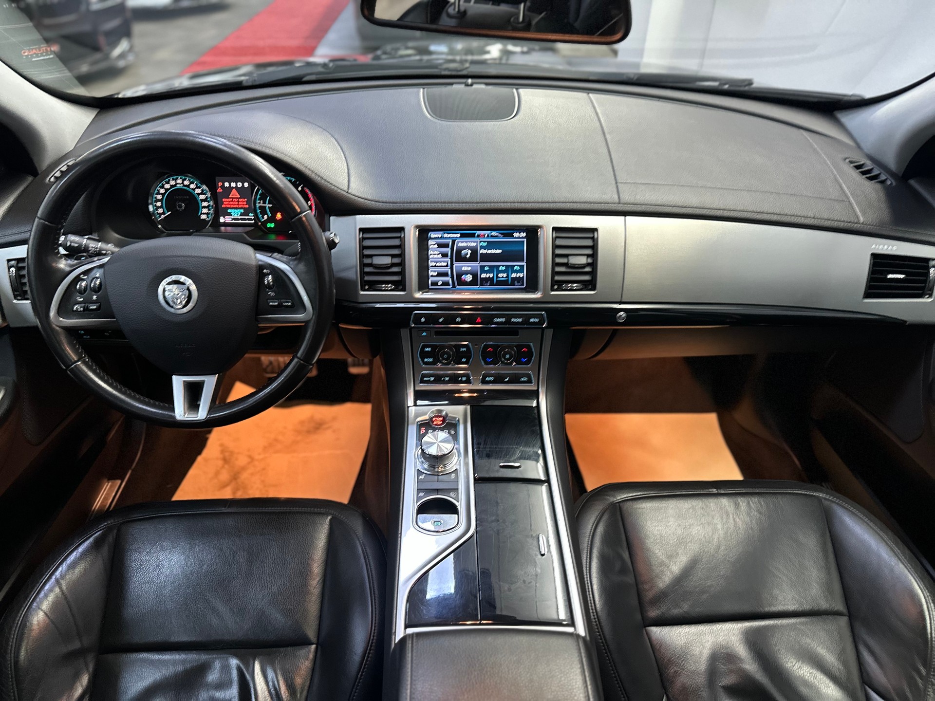 JAGUAR XF Sportbrake 3.0d S V6 Premium Luxury-image-11