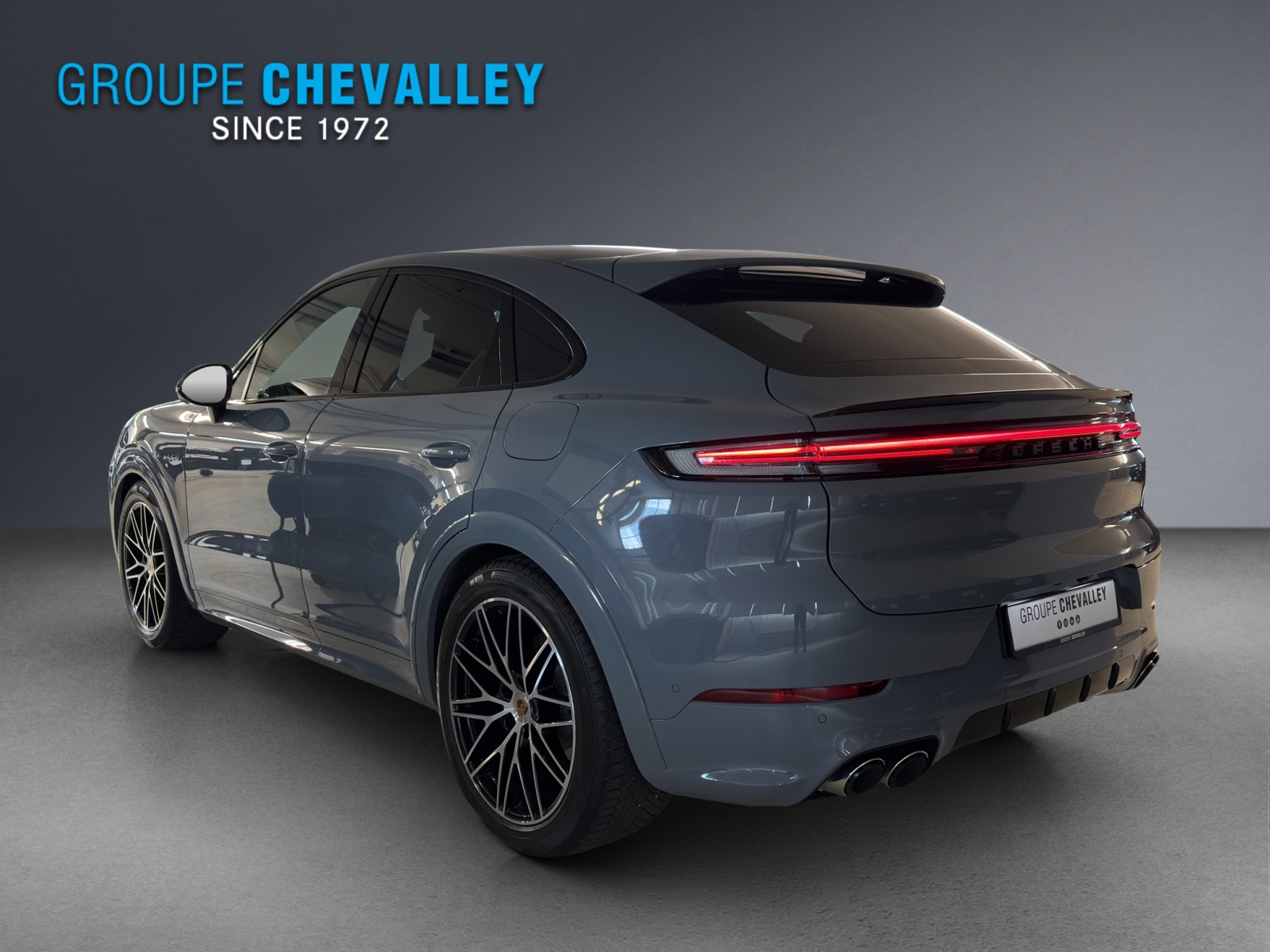 PORSCHE CayenneCoupé E-Hybrid Tip-image-3