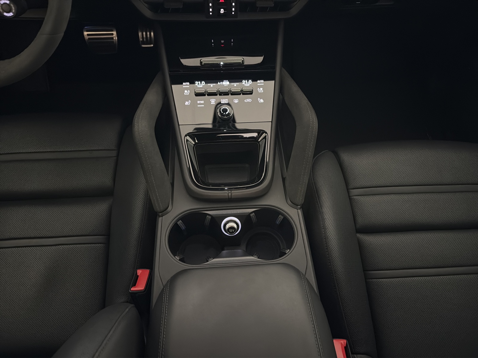 PORSCHE CayenneCoupé E-Hybrid Tip-image-14