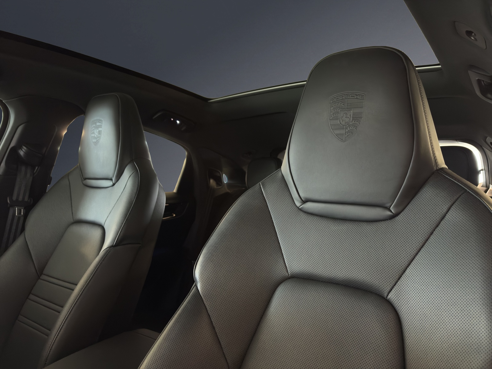 PORSCHE CayenneCoupé E-Hybrid Tip-image-7