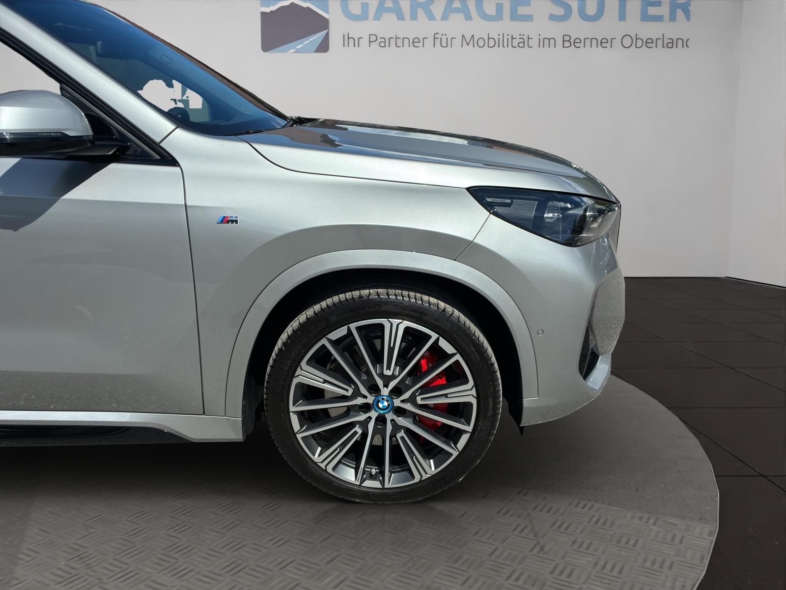 BMW X1 30e xDrive paddles-image-19