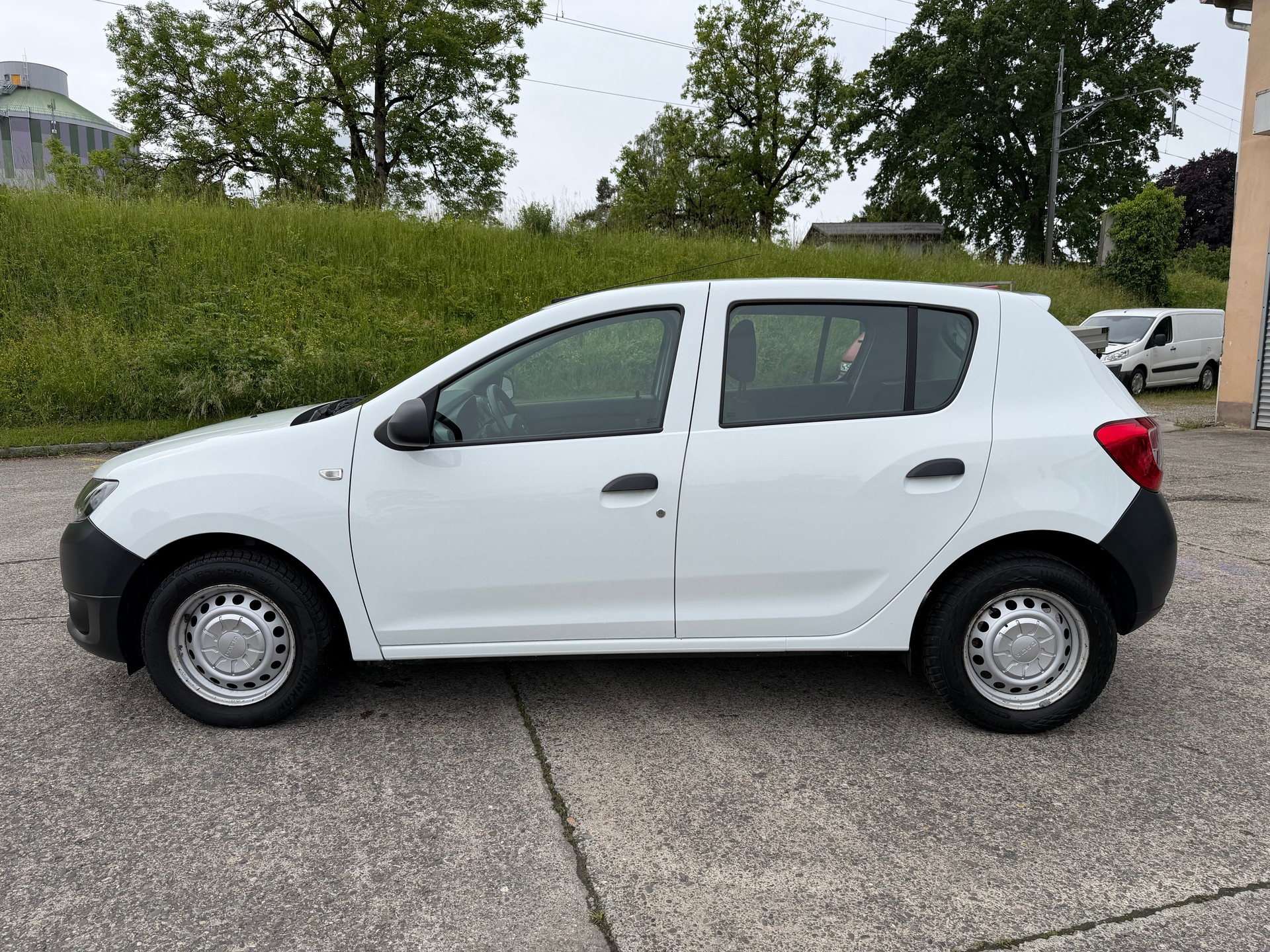 DACIA Sandero 1.2-image-1