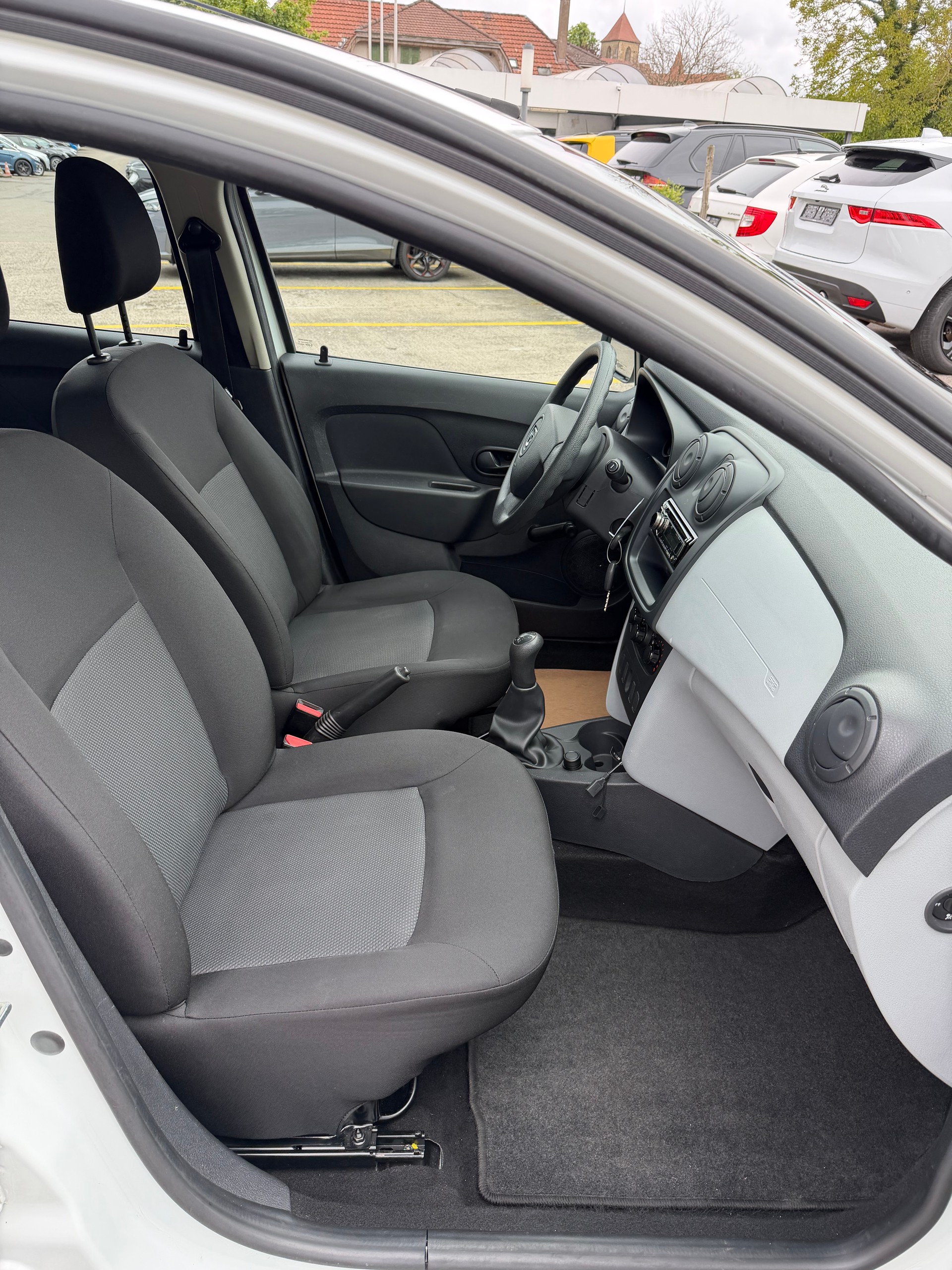 DACIA Sandero 1.2-image-12