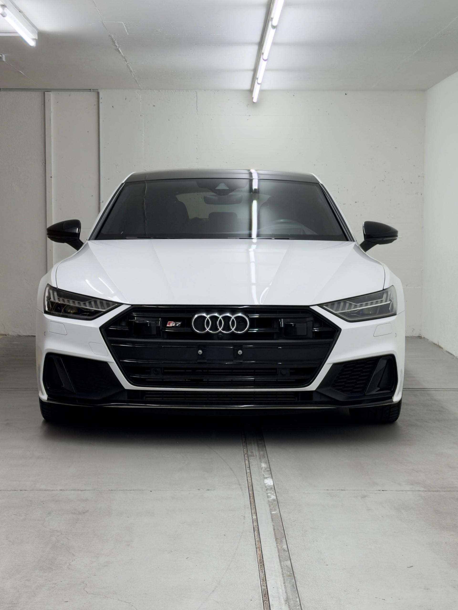 AUDI S7 Sportback TDI quattro S-tronic-image-4
