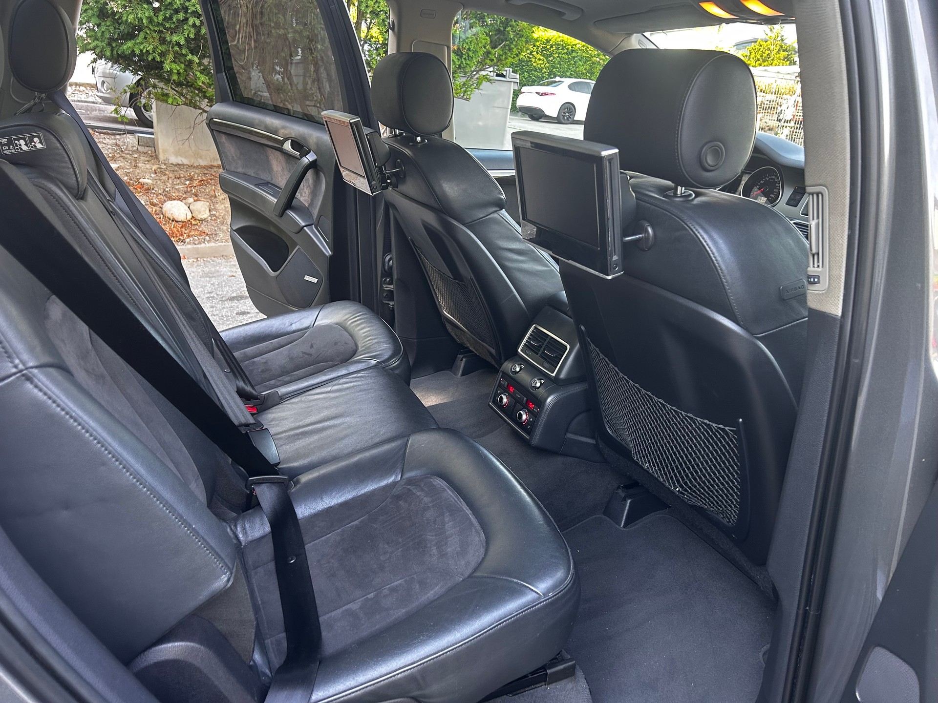 AUDI Q7 3.0 TDI addBlue quattro tiptronic-image-8