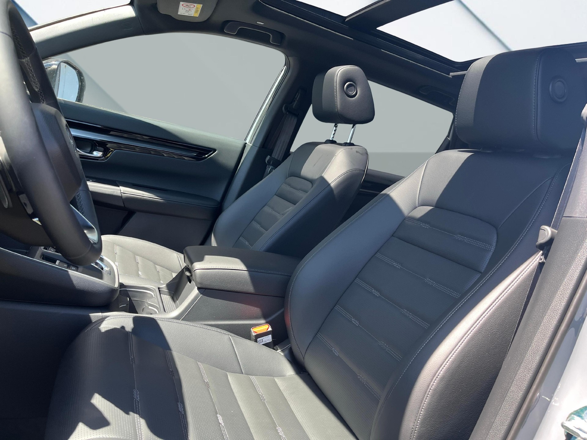 HONDA CR-V 2.0 i-MMD Advance 4WD mit 8 Jahren Garantie und Leasing 1.9% möglich-image-9