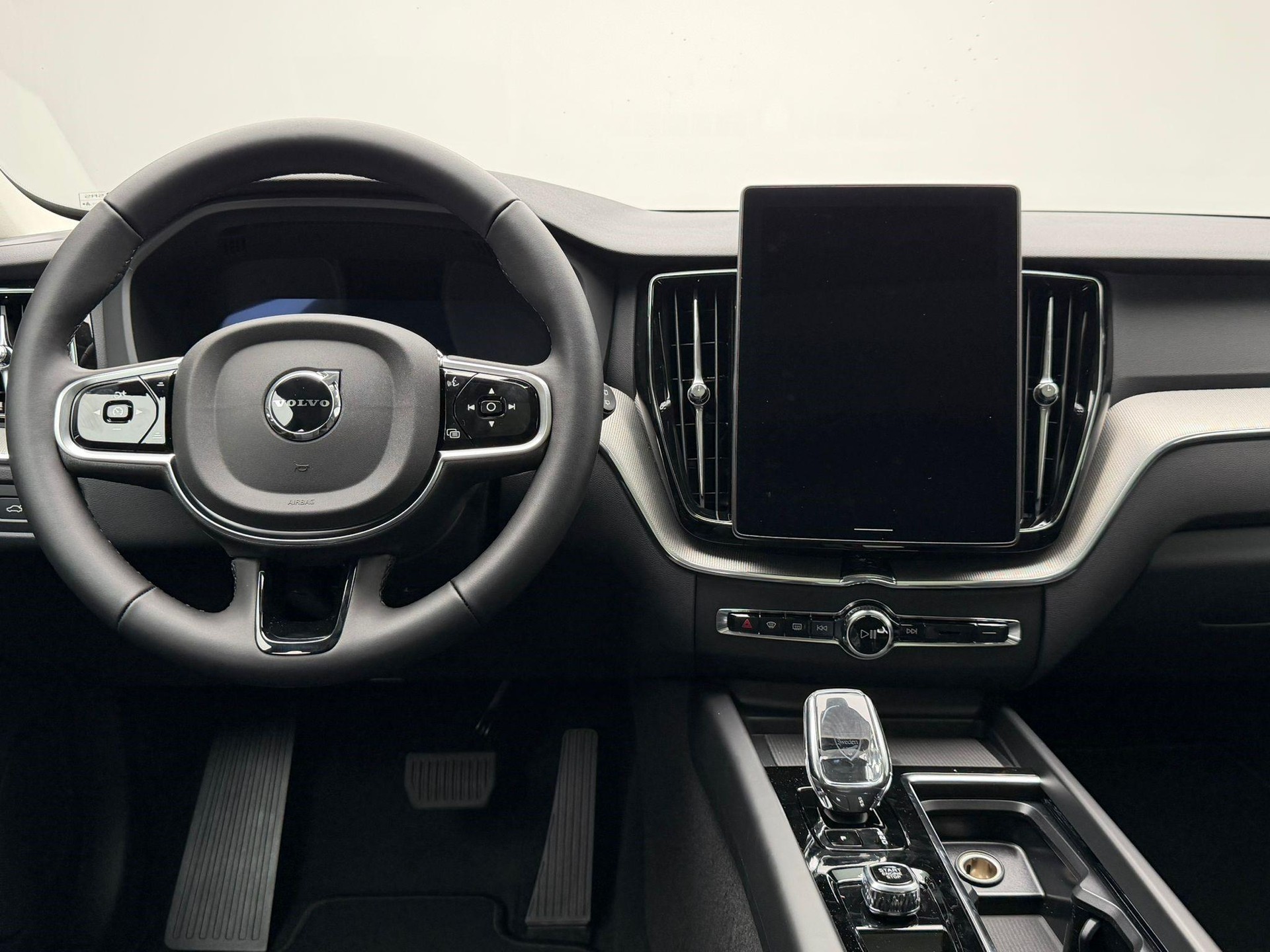 VOLVO XC60 2.0 T6 TE Ultra Dark eAWD-image-10