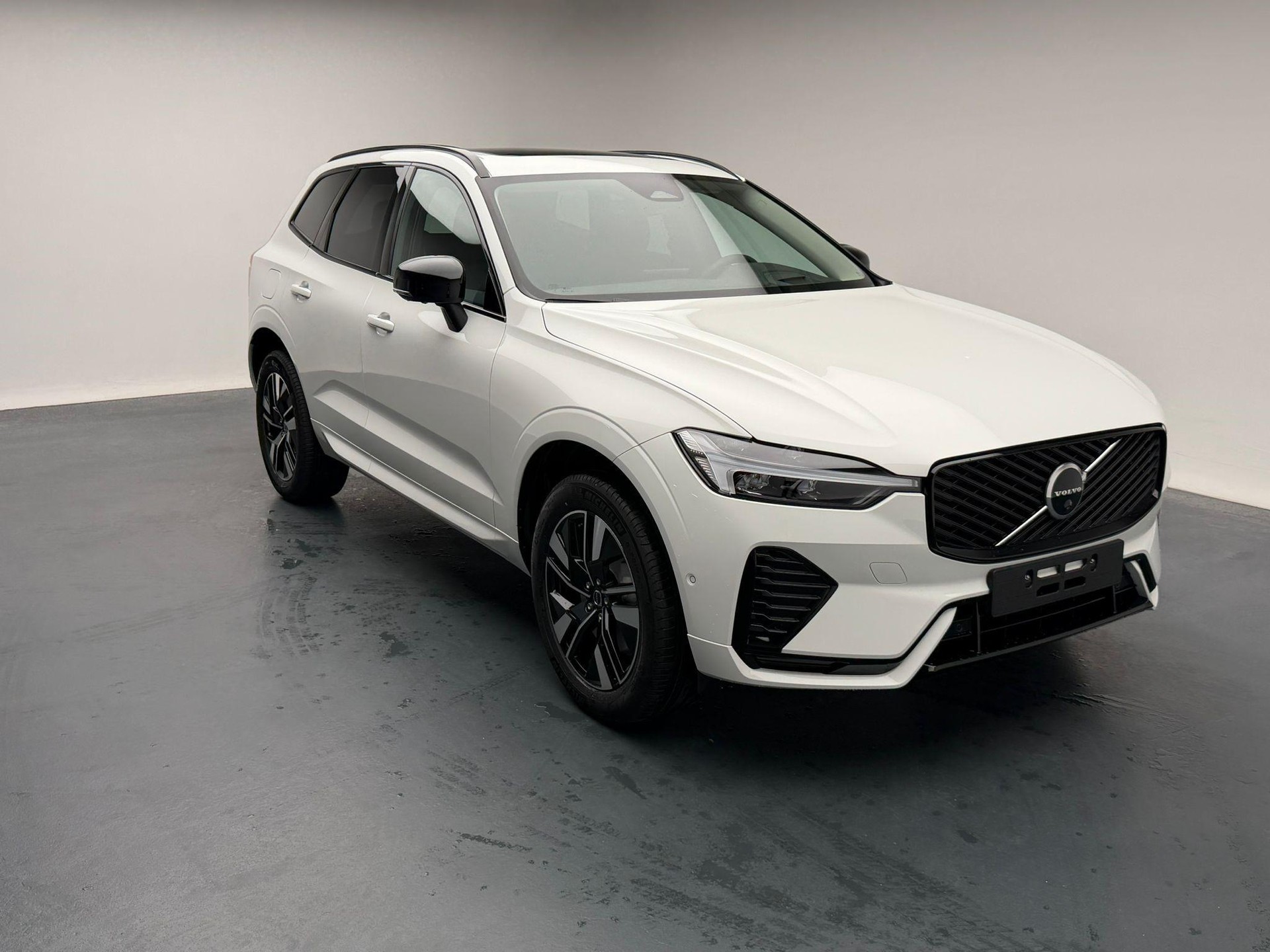 VOLVO XC60 2.0 T6 TE Ultra Dark eAWD-image-7