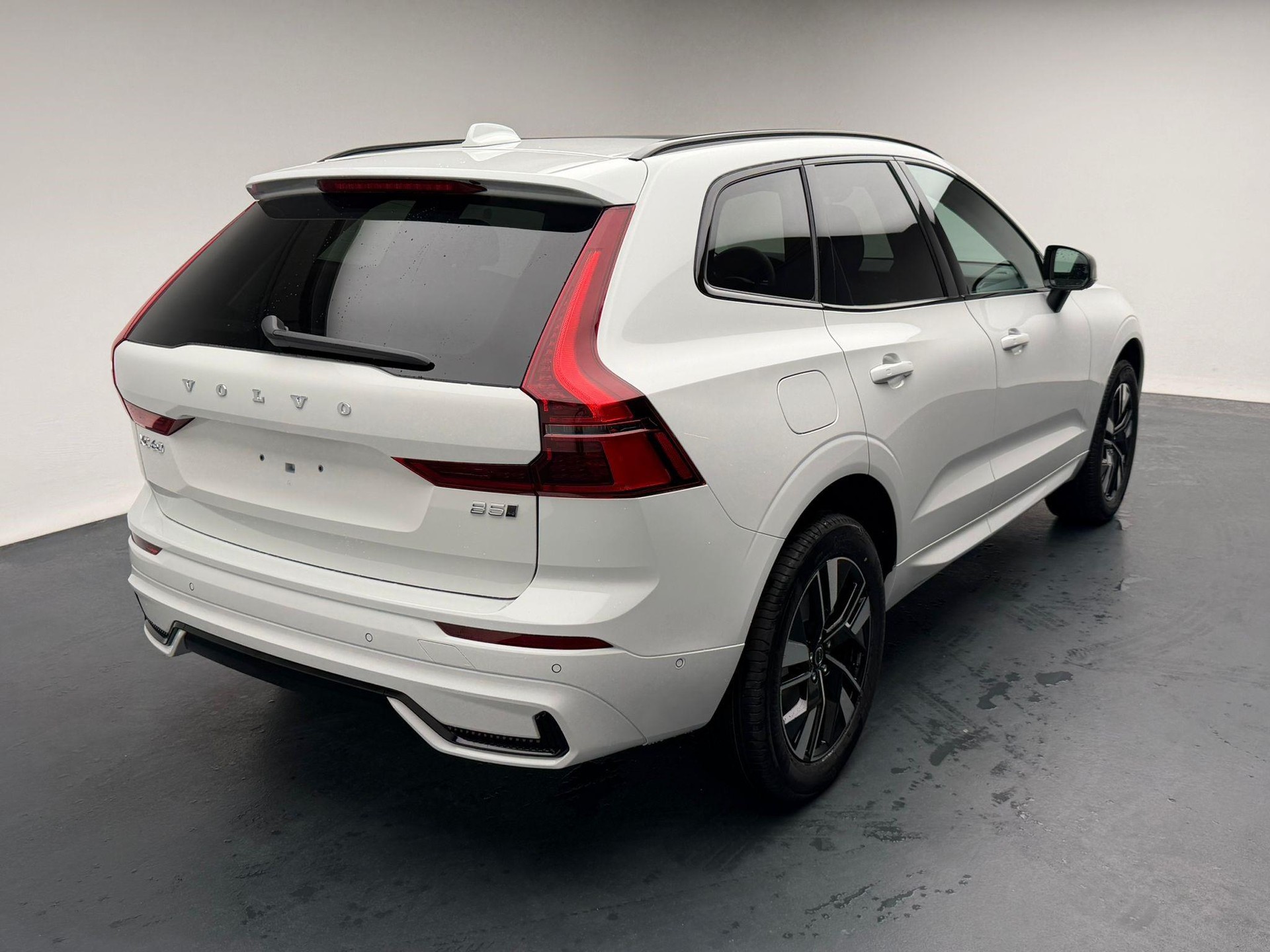 VOLVO XC60 2.0 T6 TE Ultra Dark eAWD-image-5