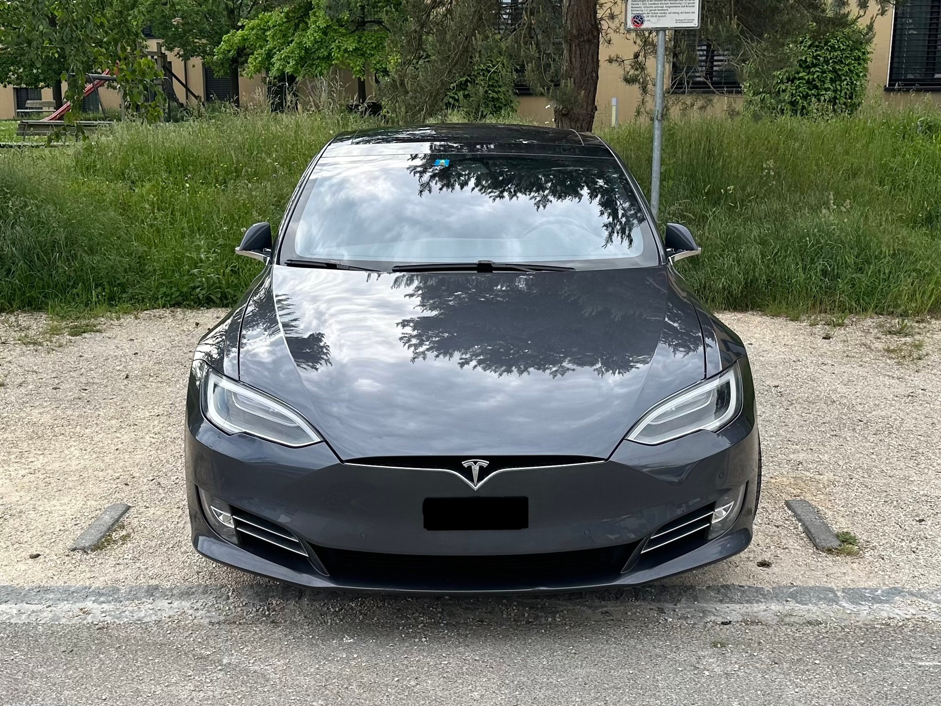 TESLA Model S 90 D-image-5