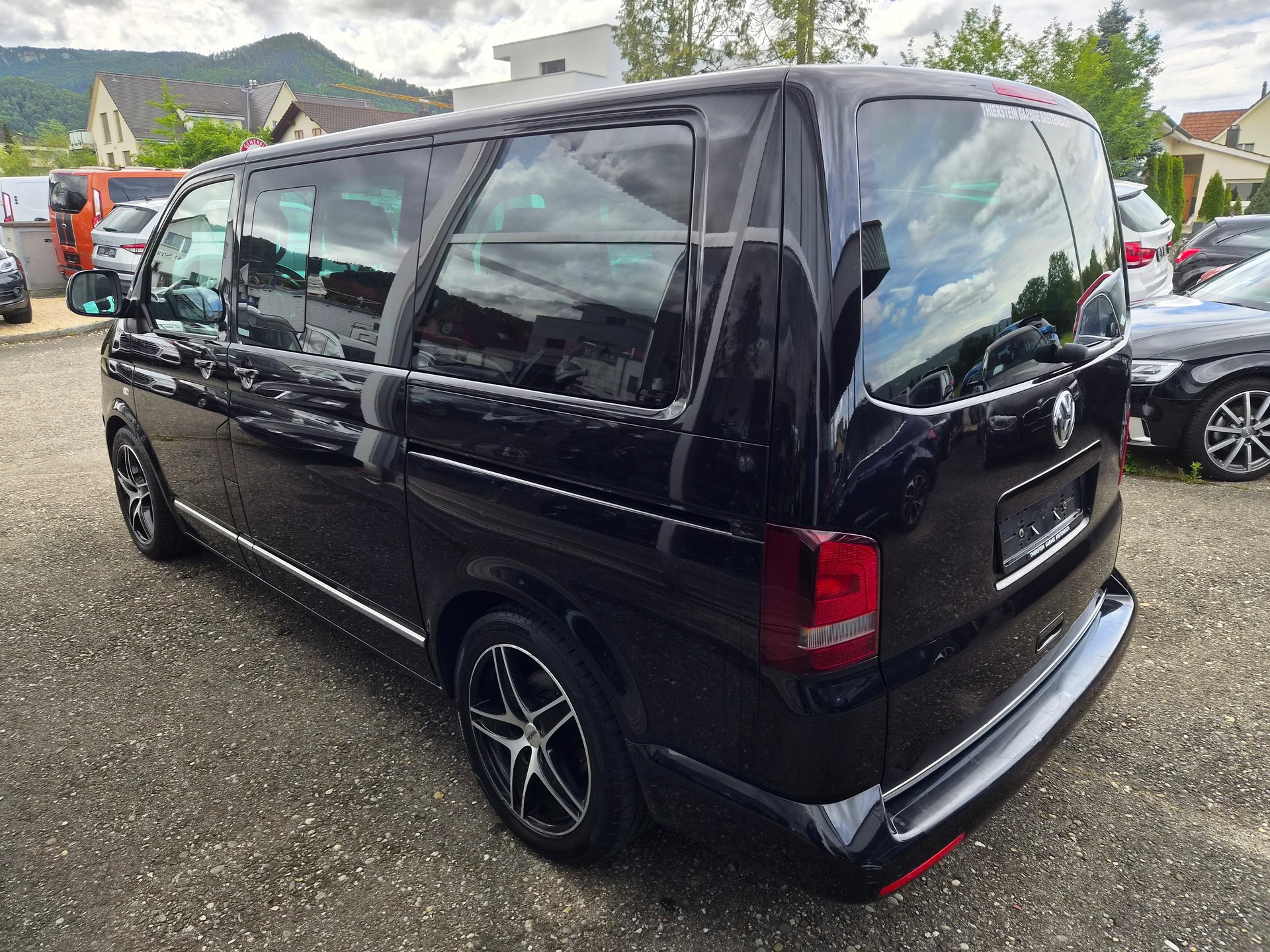 VW T5 Multivan 2.0 Bi-TDI CR HL Last Ed. 40Motion DSG 7 Sitzplätze-image-3