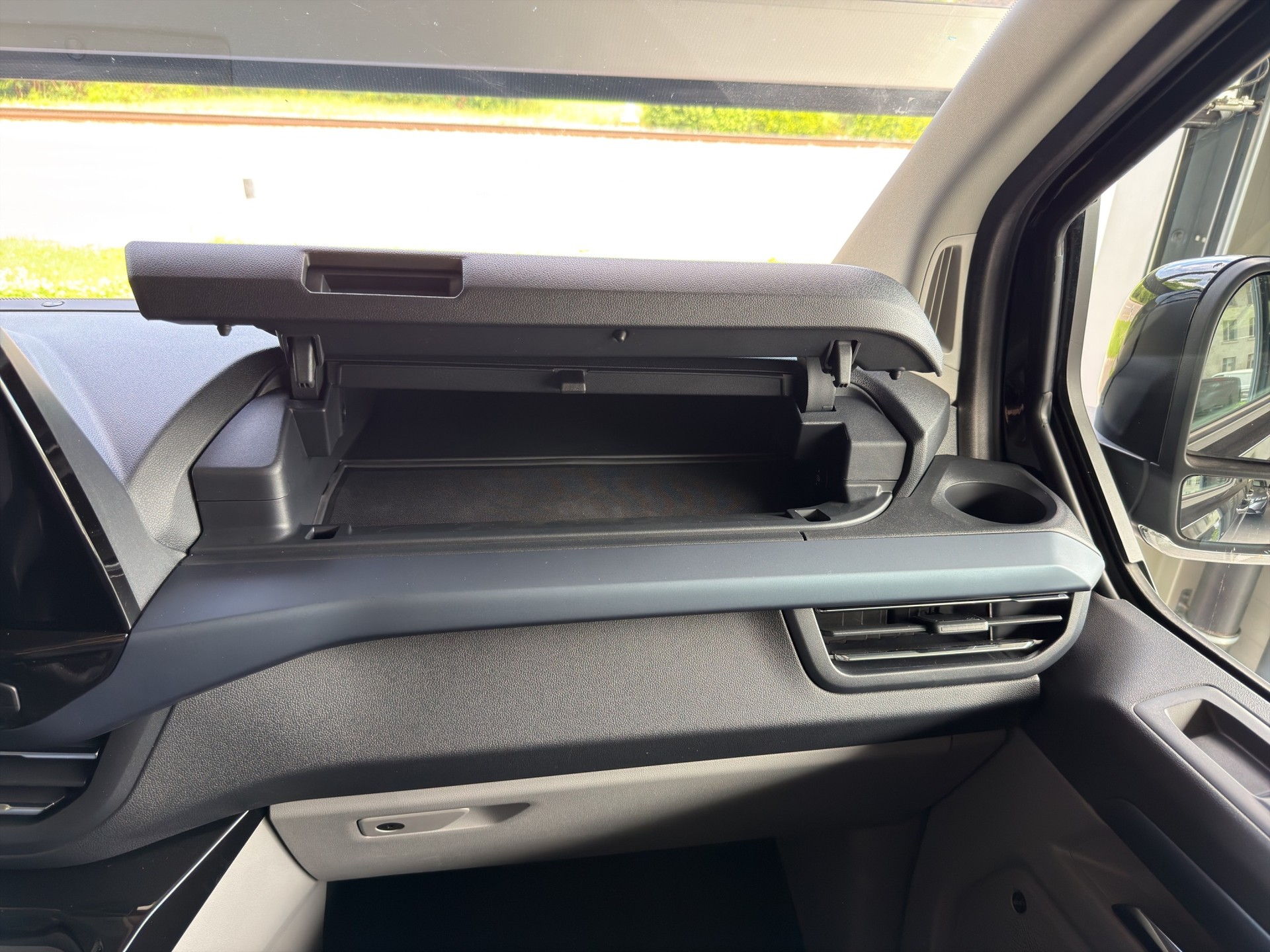 FORD Tourneo Bus 320 L2H1 Active Automat-image-23