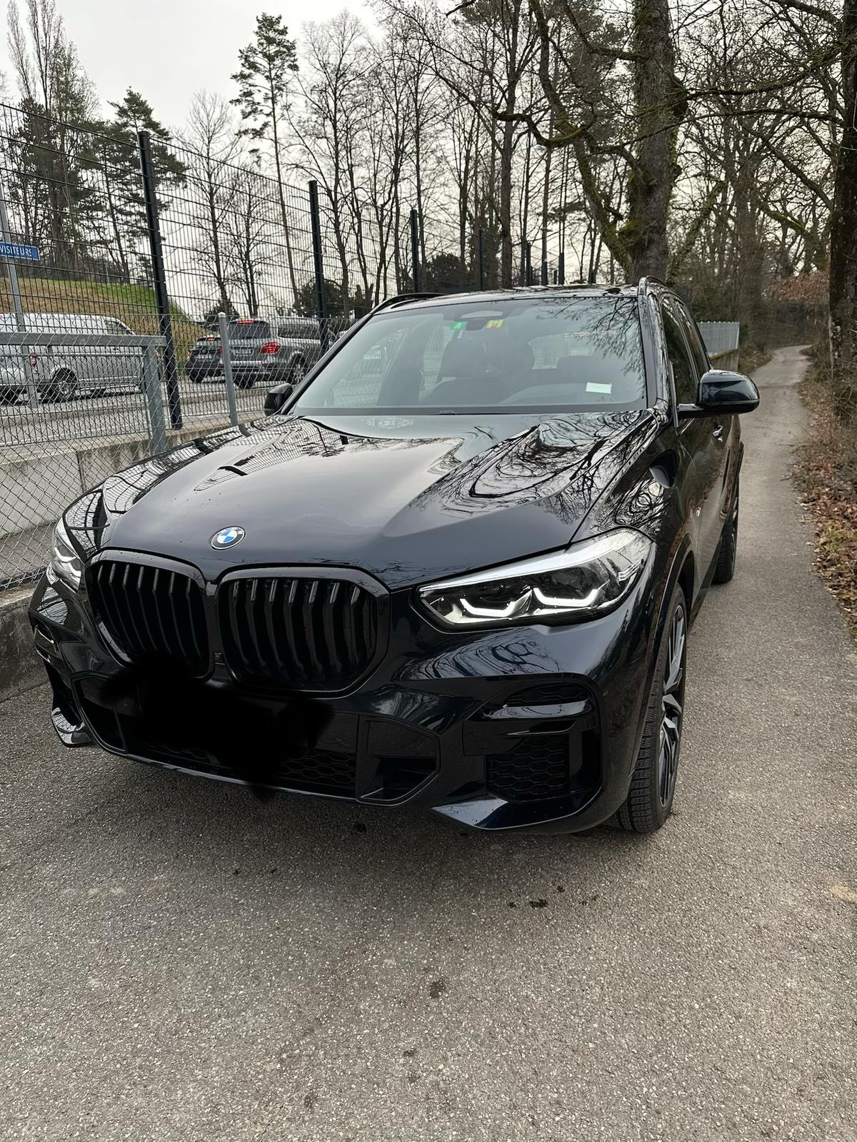 BMW 40i xDrive-image-2