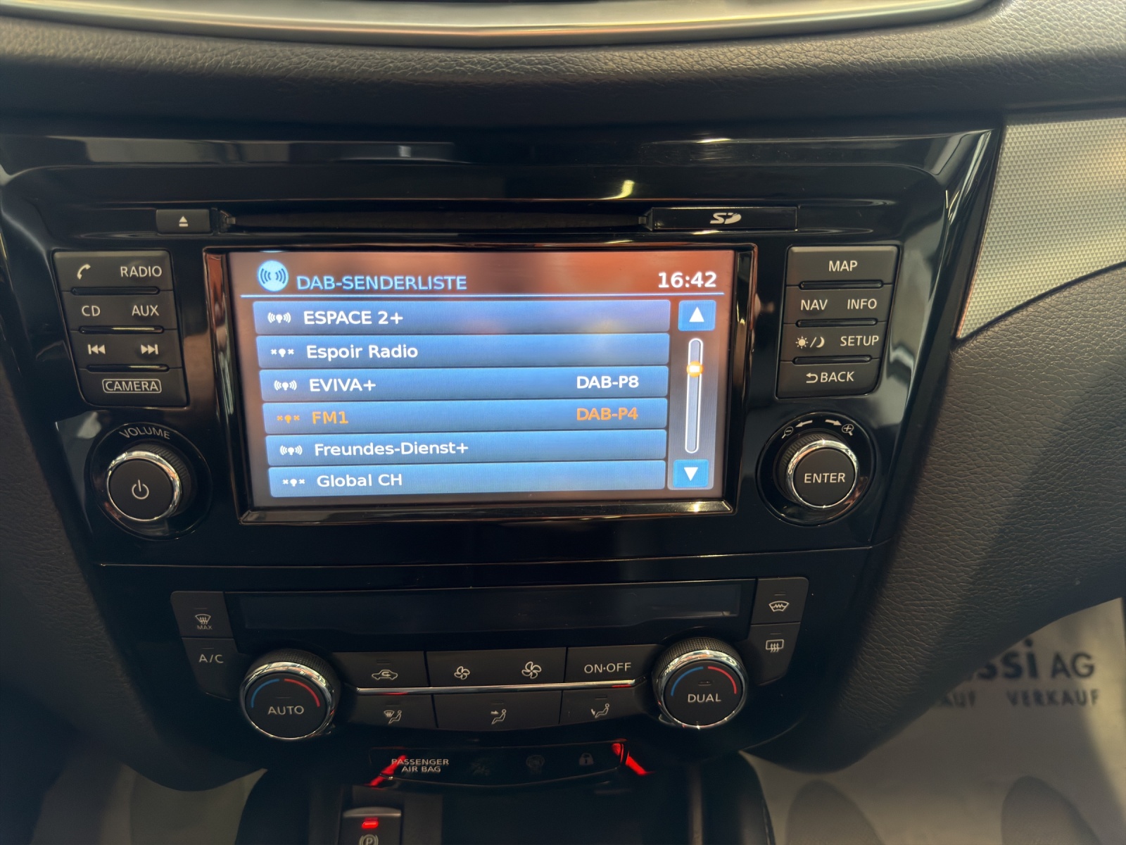 NISSAN Qashqai 1.6 dCi tekna ALL-MODE 4x4-image-26