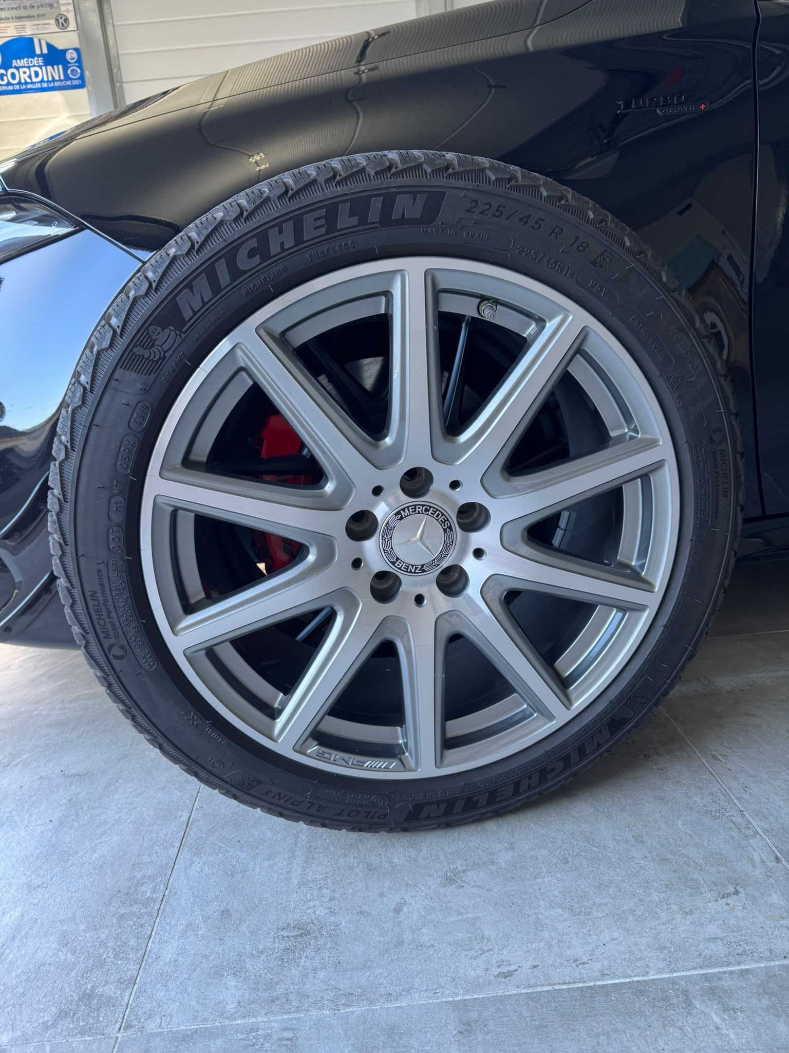 MERCEDES-BENZ A 45 S AMG 4Matic+ Speedshift-image-29