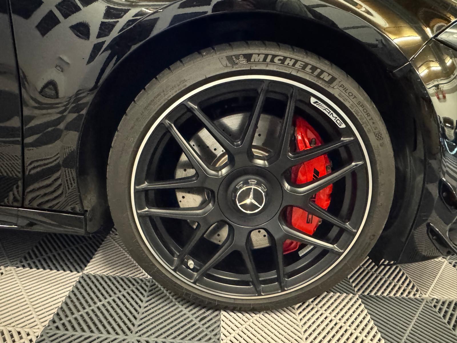 MERCEDES-BENZ A 45 S AMG 4Matic+ Speedshift-image-28