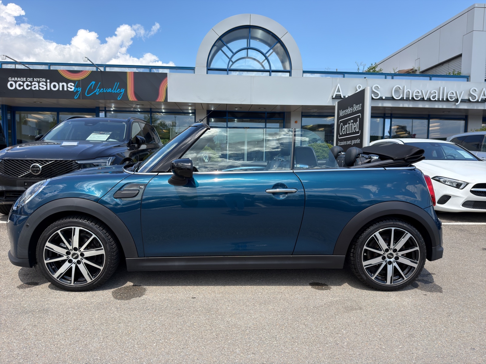 MINI Cooper Cabriolet Sidewalk Edition DKG-image-11