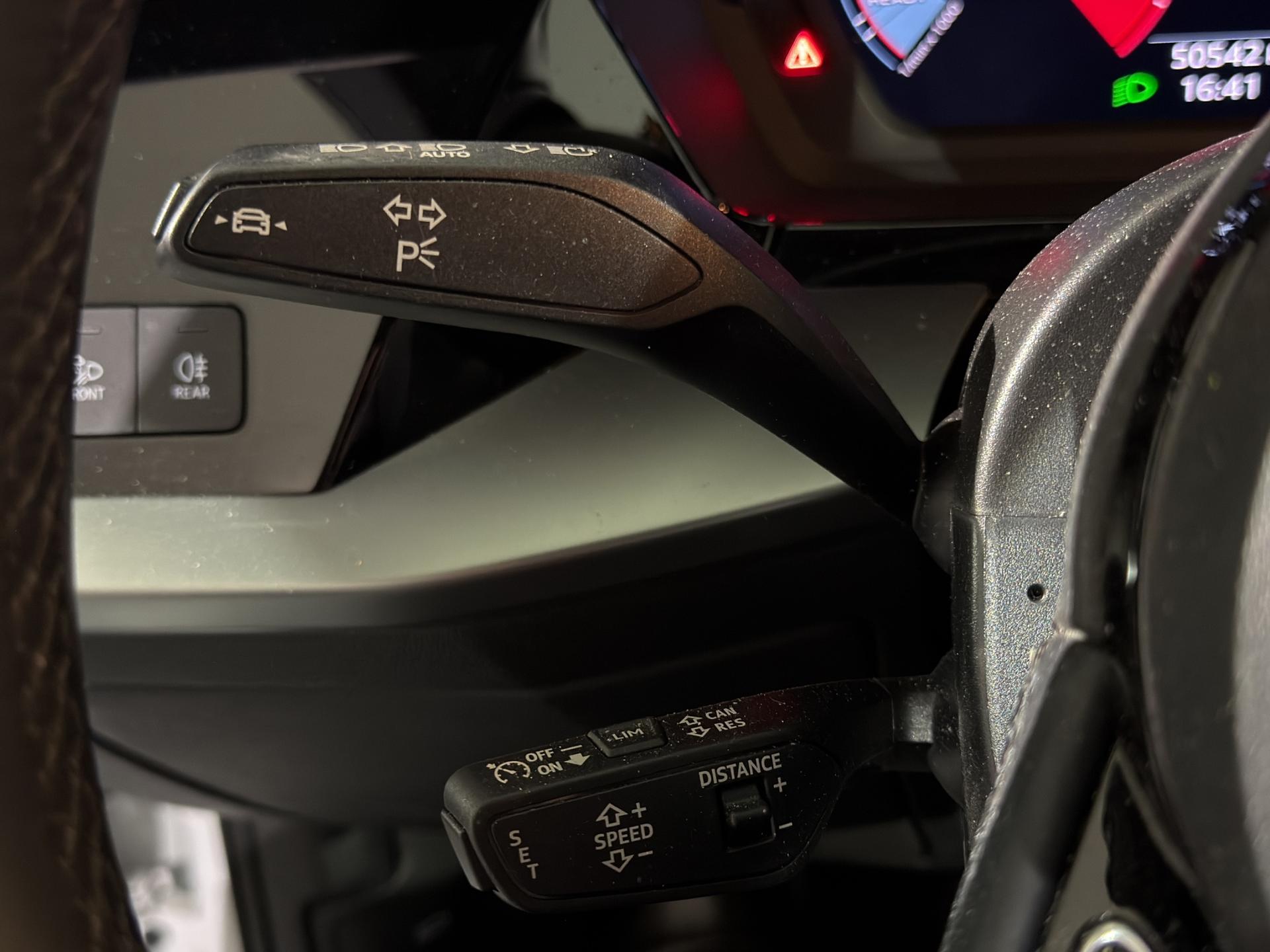 AUDI A3 Sportback 35 TFSI Attraction-image-20