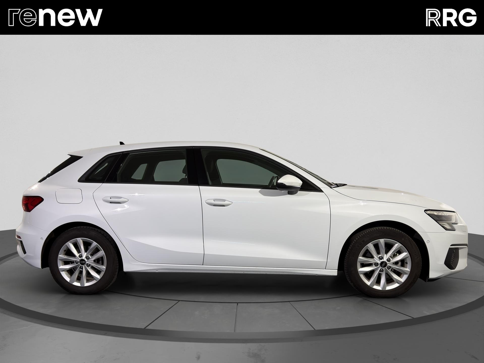 AUDI A3 Sportback 35 TFSI Attraction-image-1