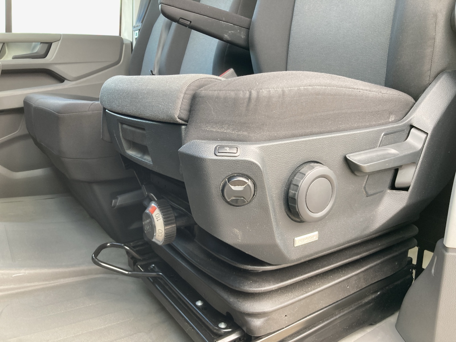VW Crafter 35 2.0 TDI Entry L3 A-image-13