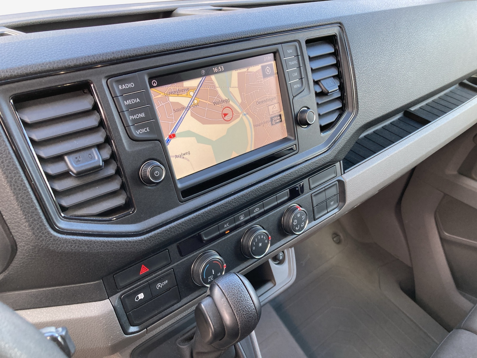 VW Crafter 35 2.0 TDI Entry L3 A-image-10