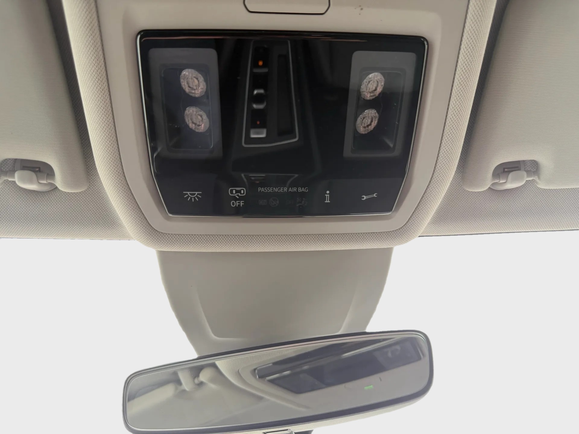 VW Golf Variant 2.0 TDI Life DSG-image-13