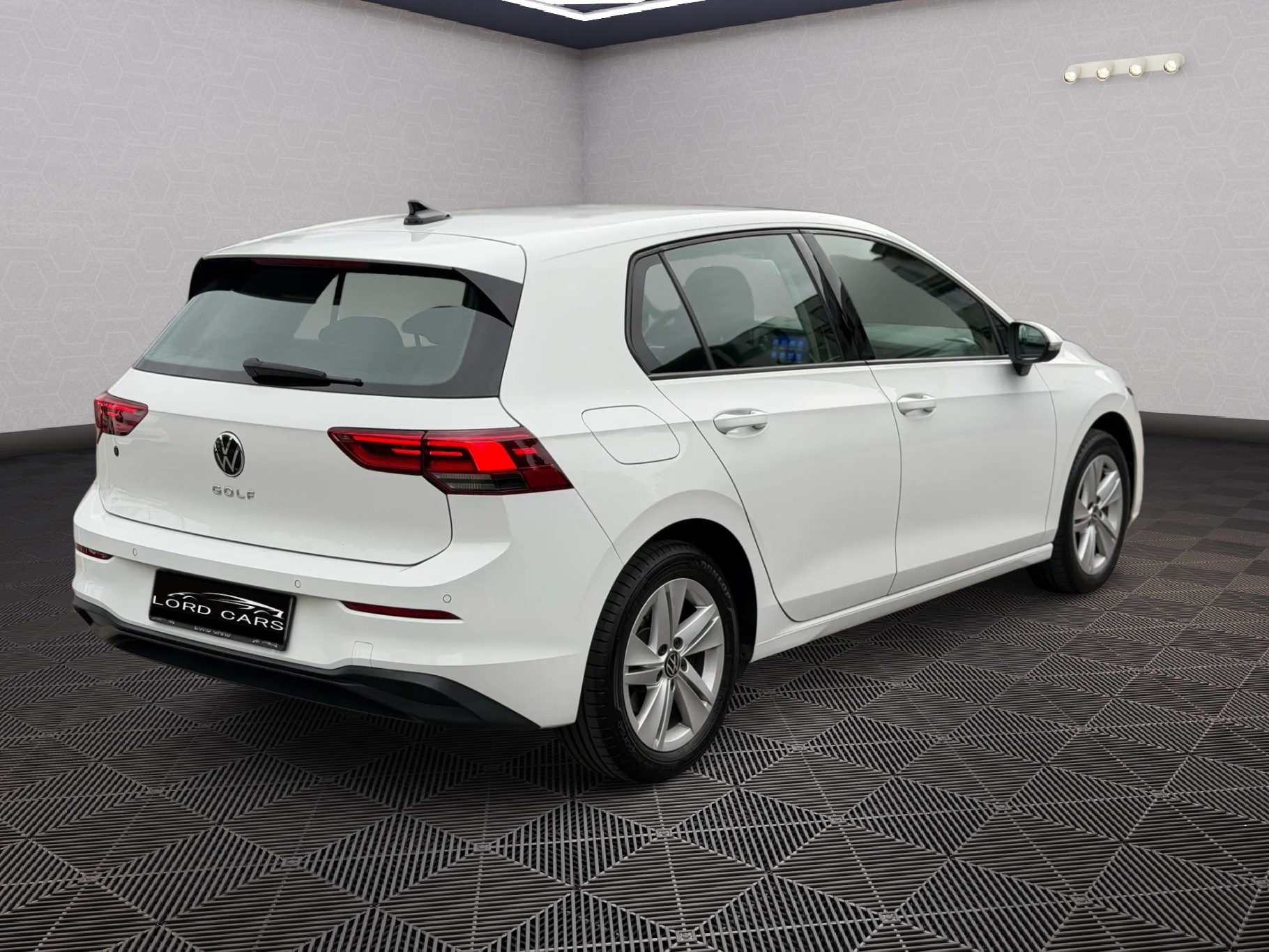 VW Golf Variant 2.0 TDI Life DSG-image-3