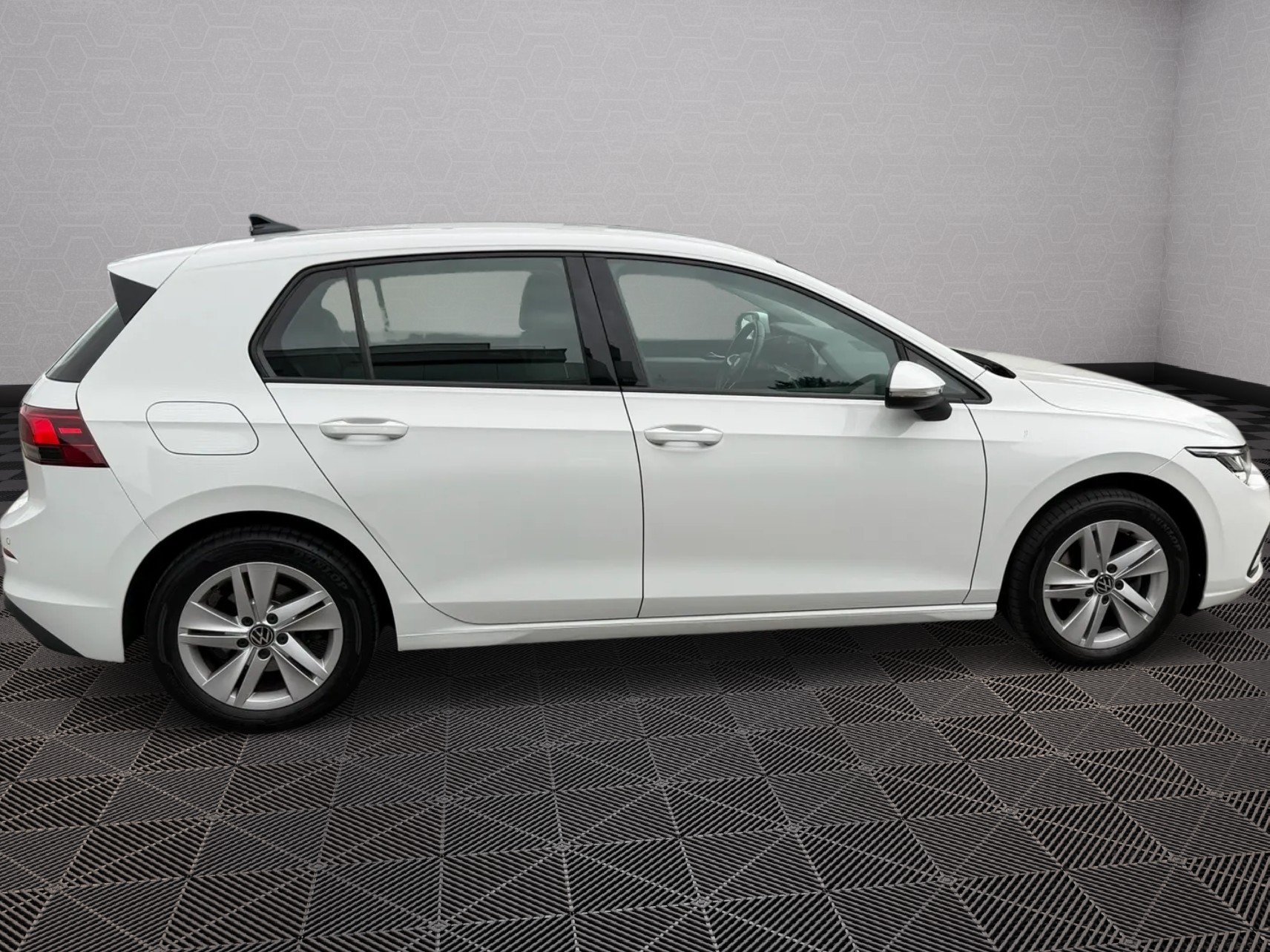 VW Golf Variant 2.0 TDI Life DSG-image-6