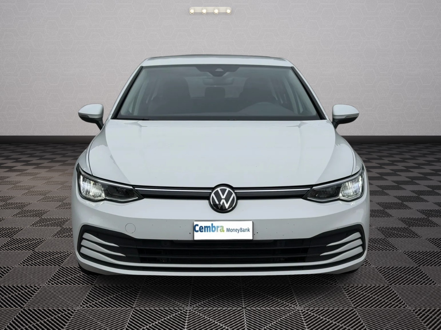 VW Golf Variant 2.0 TDI Life DSG-image-1