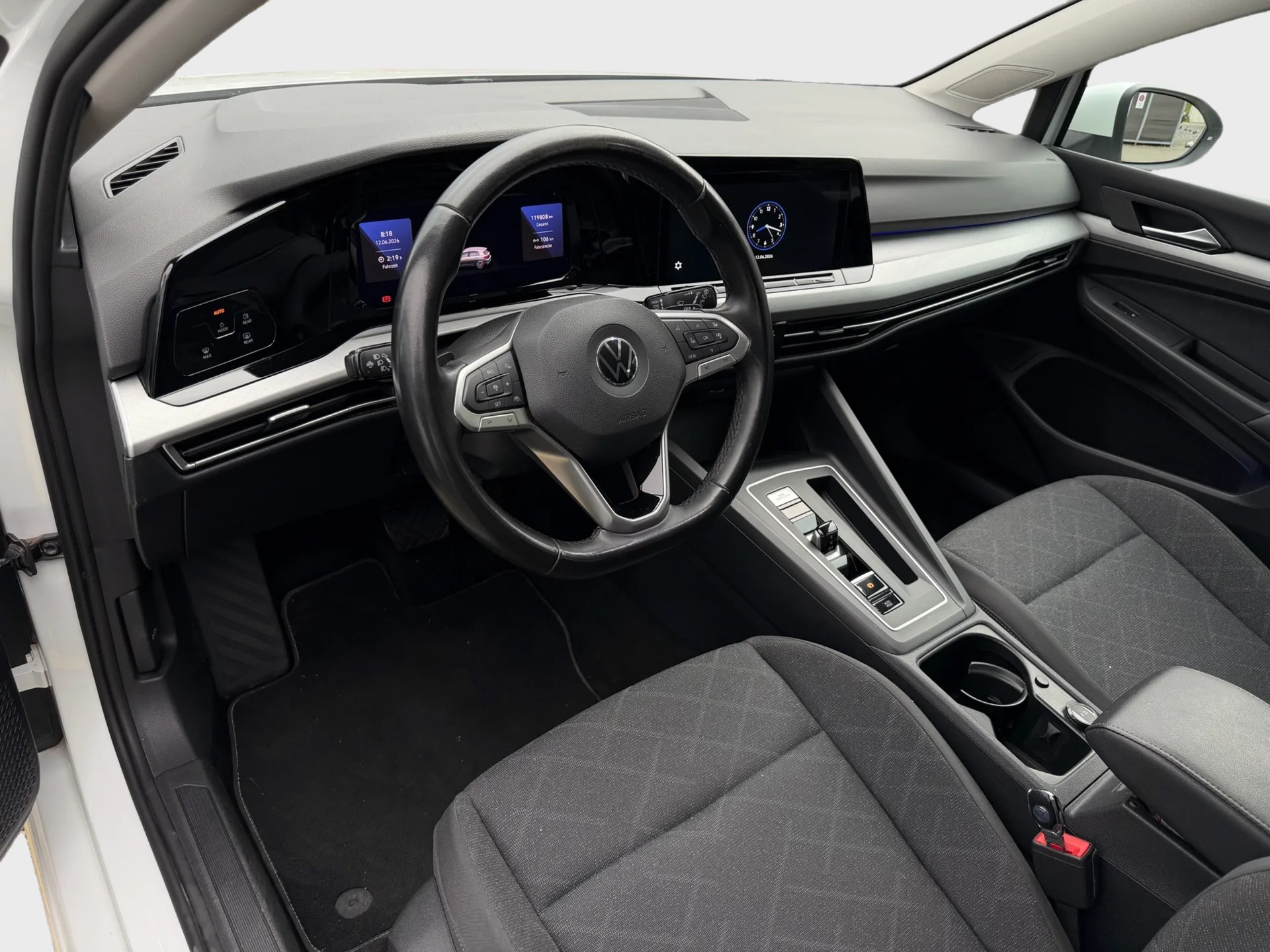 VW Golf Variant 2.0 TDI Life DSG-image-9