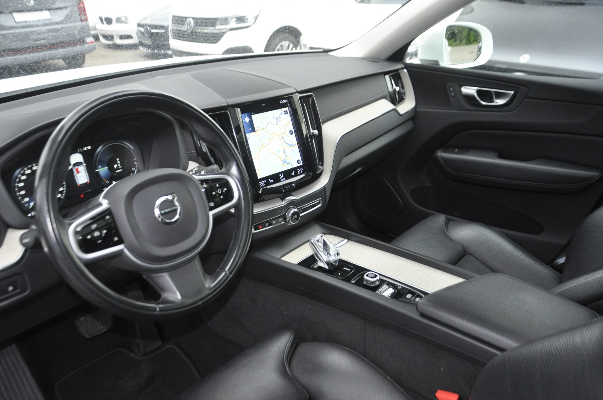 VOLVO XC60 T6 eAWD Inscription Geartronic-image-3