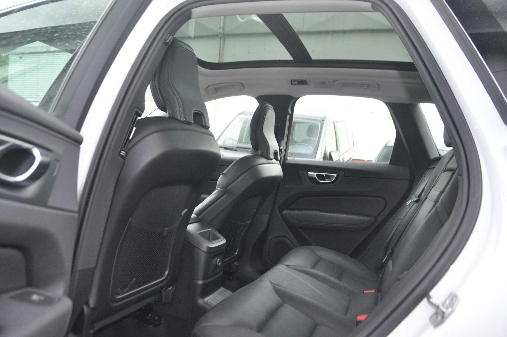 VOLVO XC60 T6 eAWD Inscription Geartronic-image-5