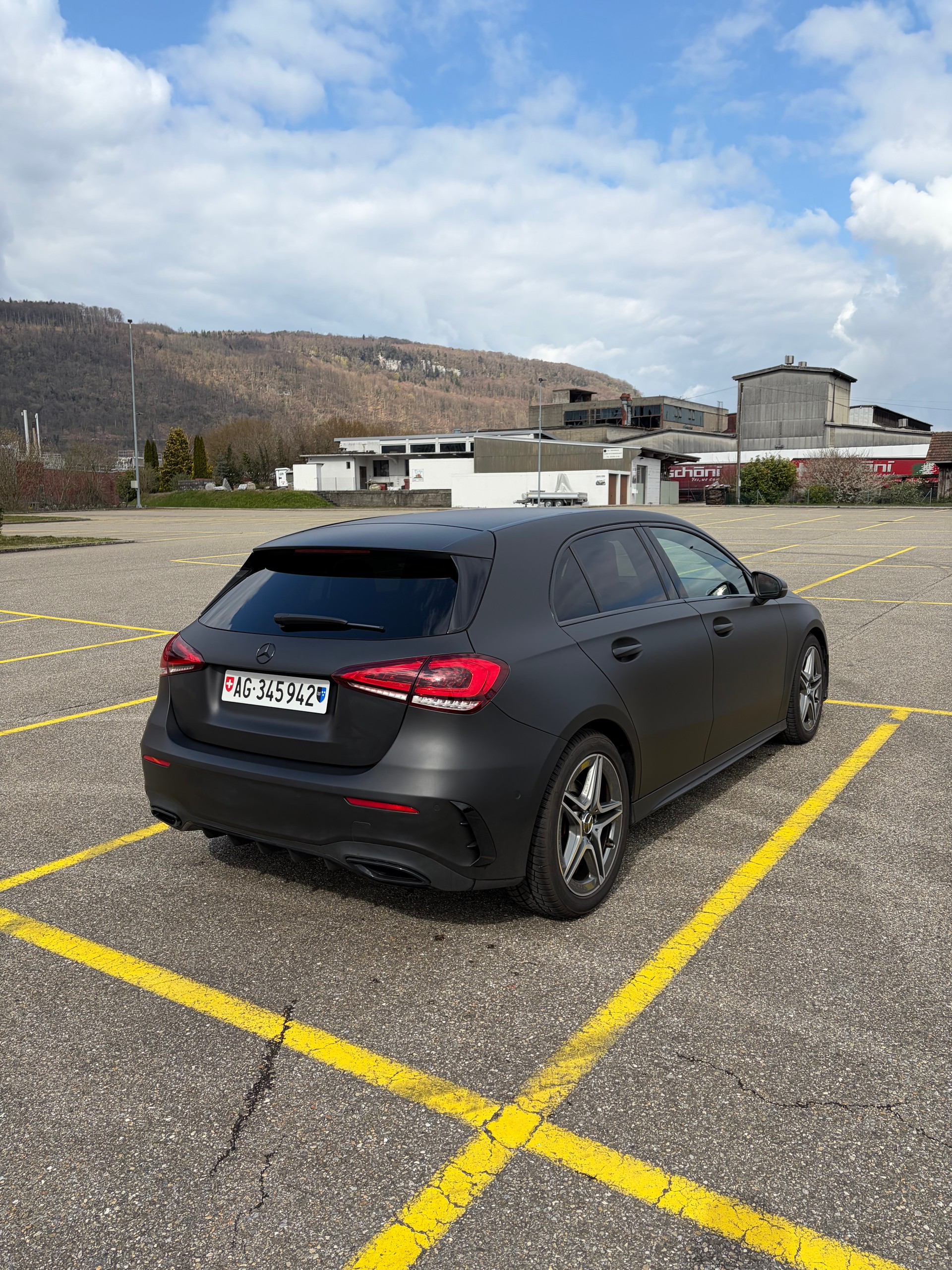 MERCEDES-BENZ A 220 AMG Line-image-4