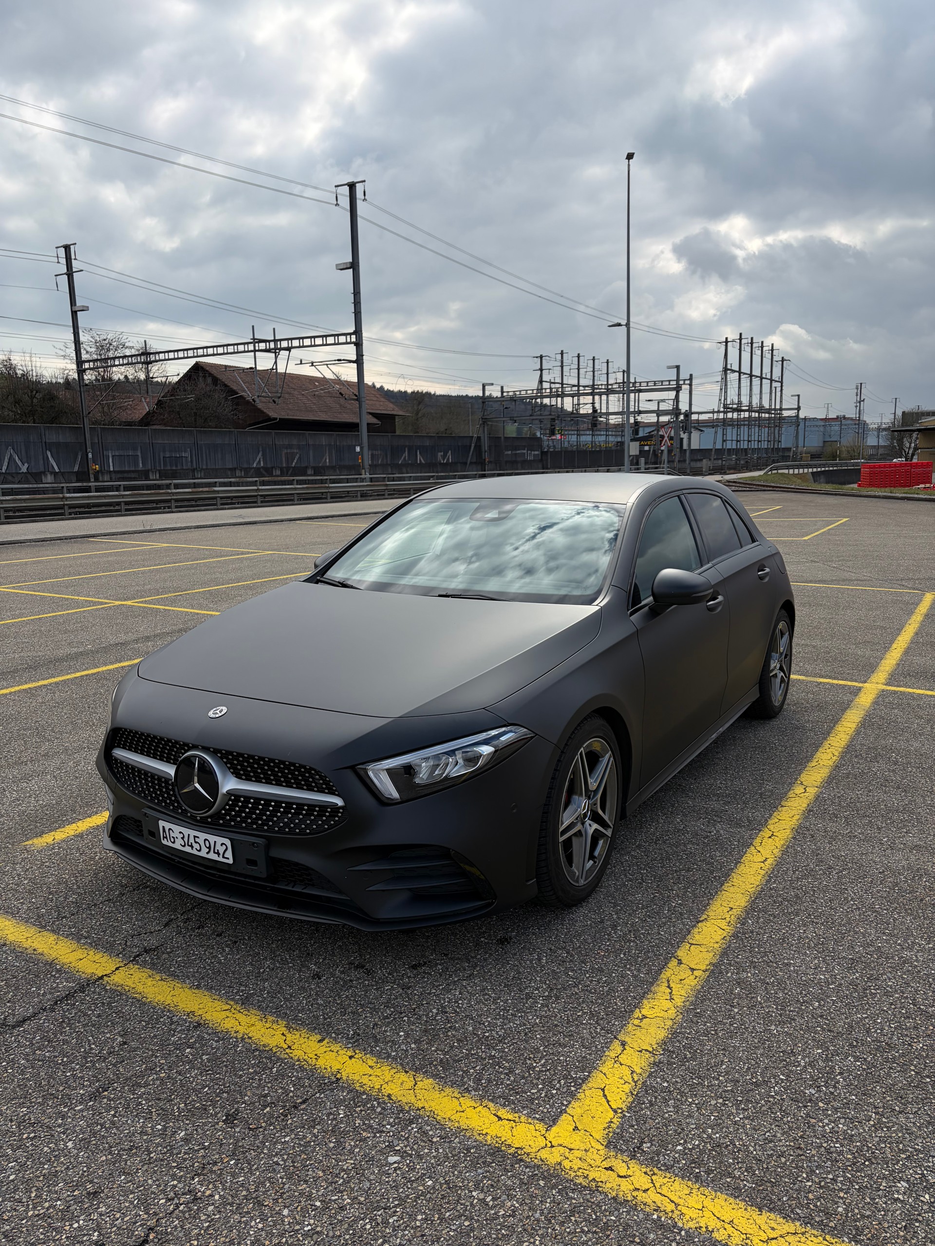 MERCEDES-BENZ A 220 AMG Line-image-0