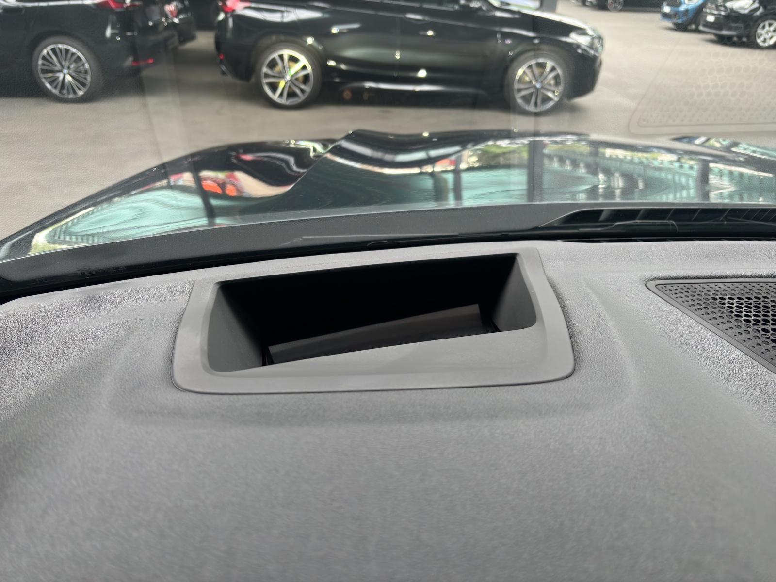 BMW X5 45e xDrive SAG-image-17