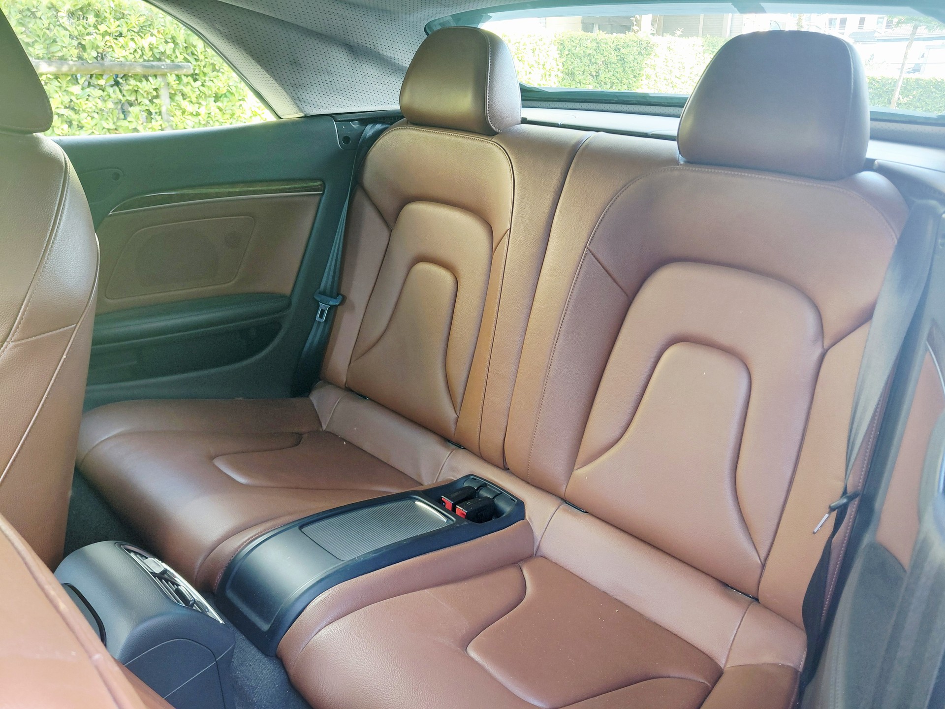 AUDI A5 Cabriolet 3.0 TDI quattro S-tronic-image-11