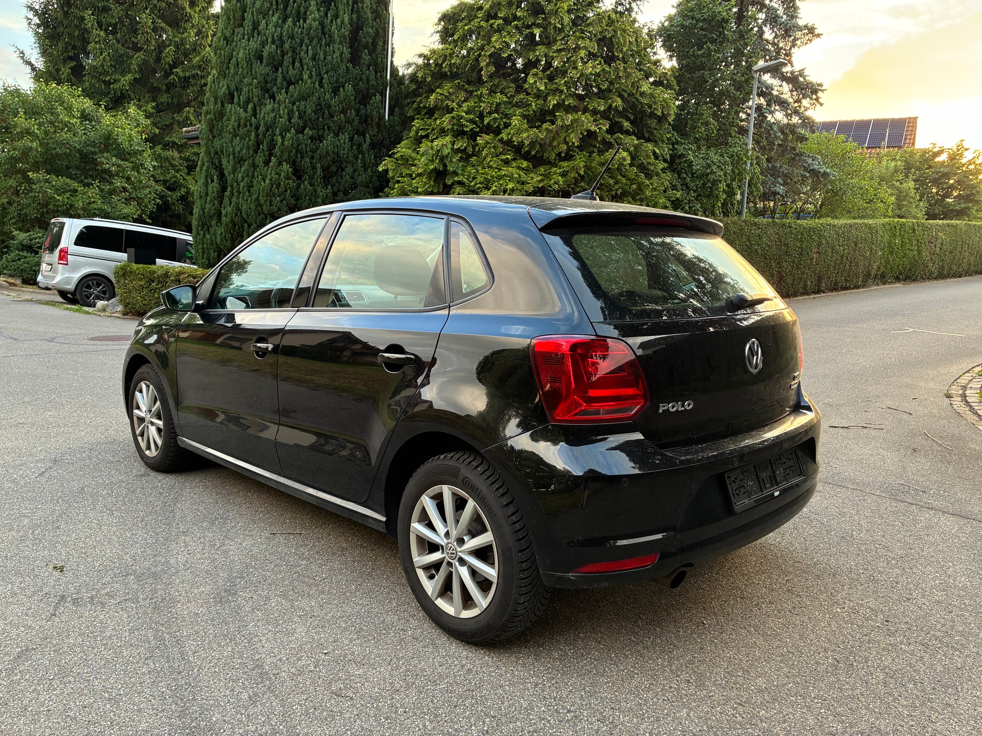 VW Polo 1.2 TSI BMT Lounge-image-2