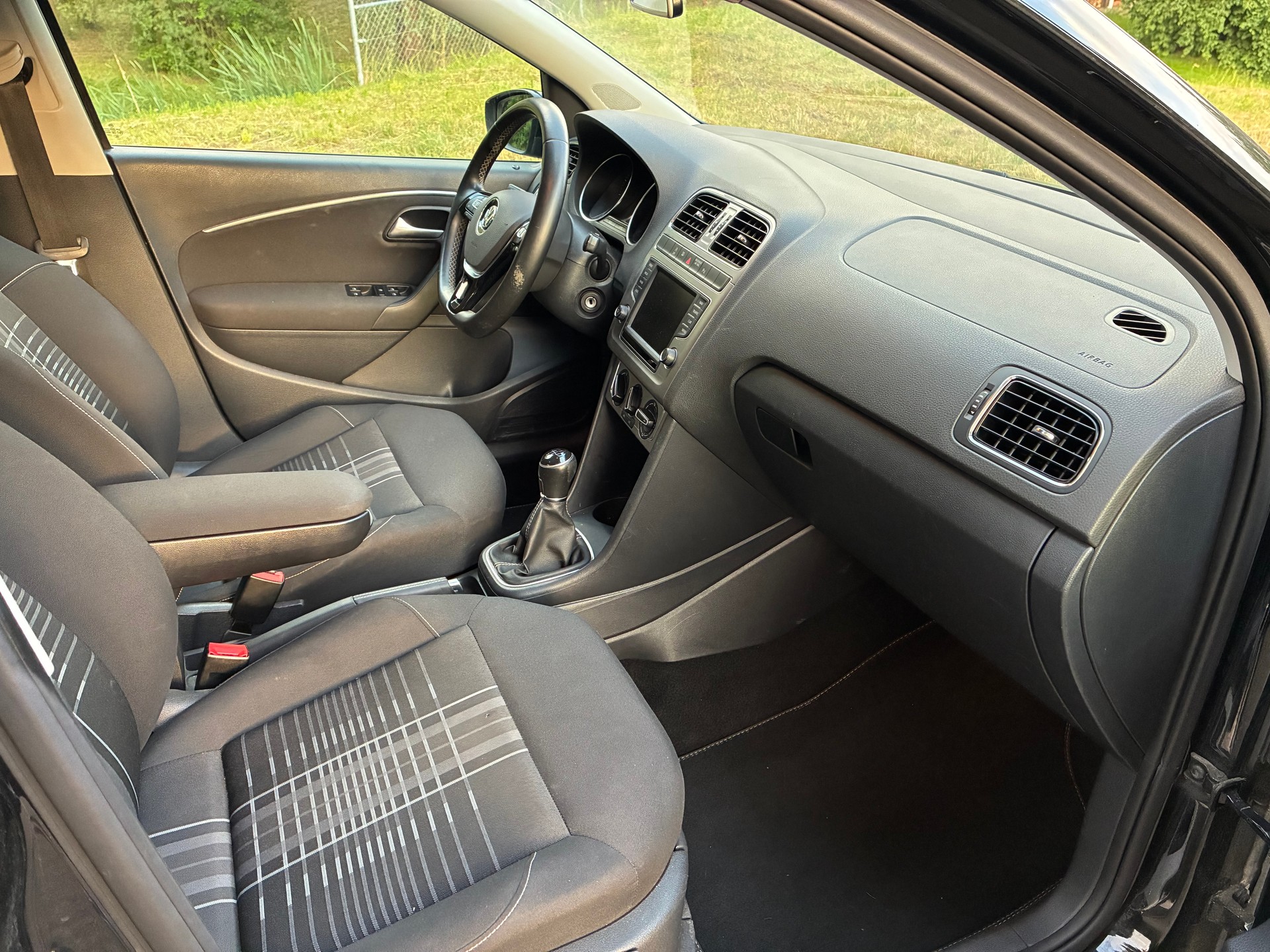 VW Polo 1.2 TSI BMT Lounge-image-4