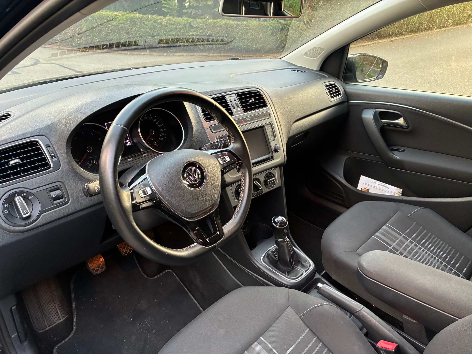 VW Polo 1.2 TSI BMT Lounge-image-5