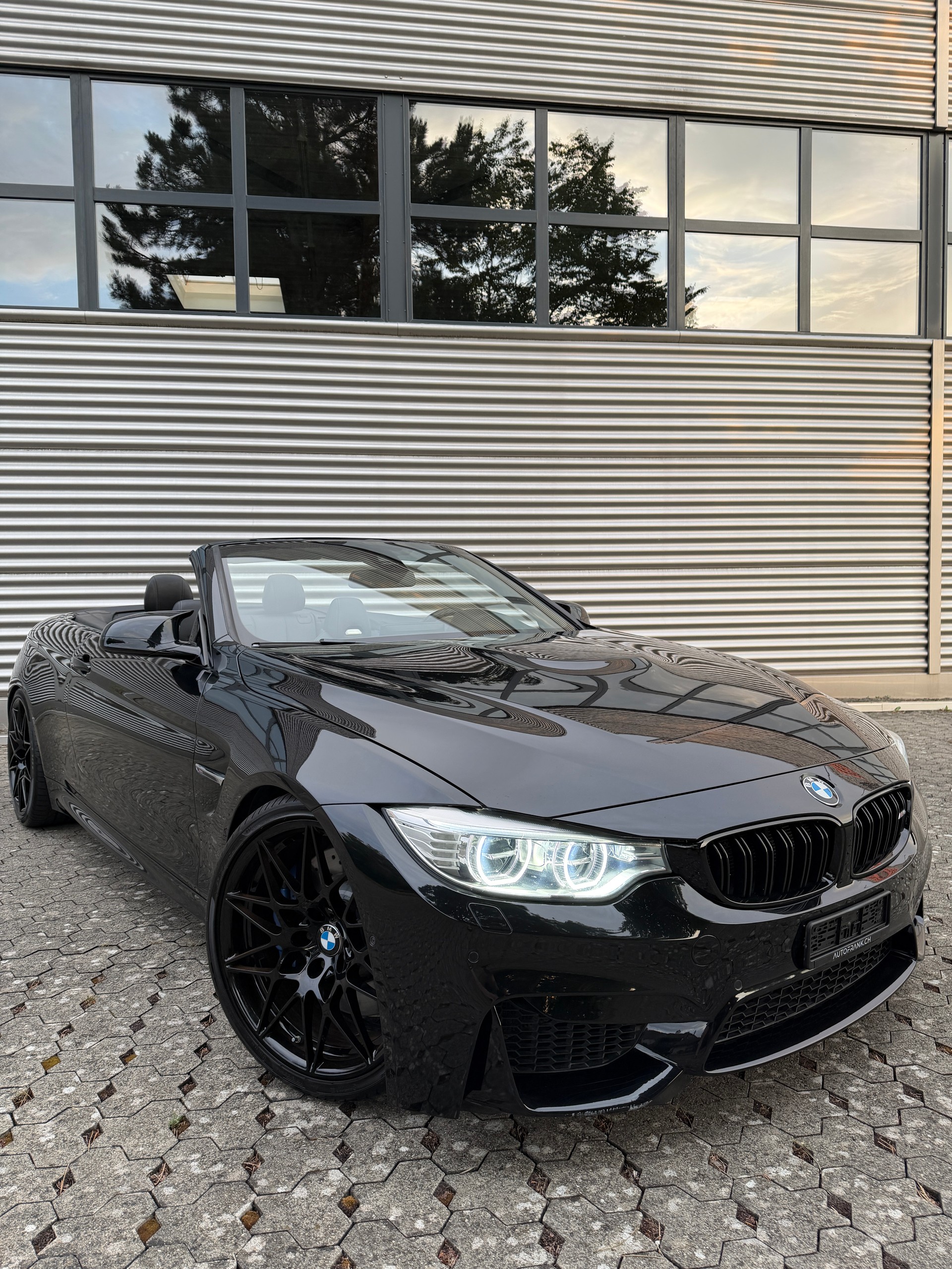 BMW M4 Cabriolet DKG-image-0