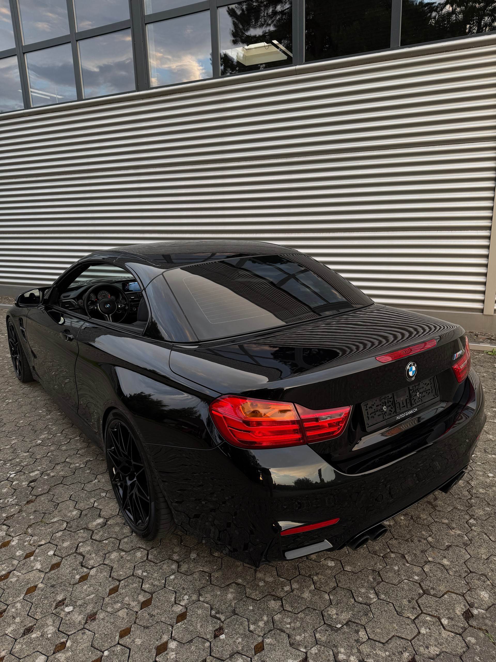 BMW M4 Cabriolet DKG-image-6
