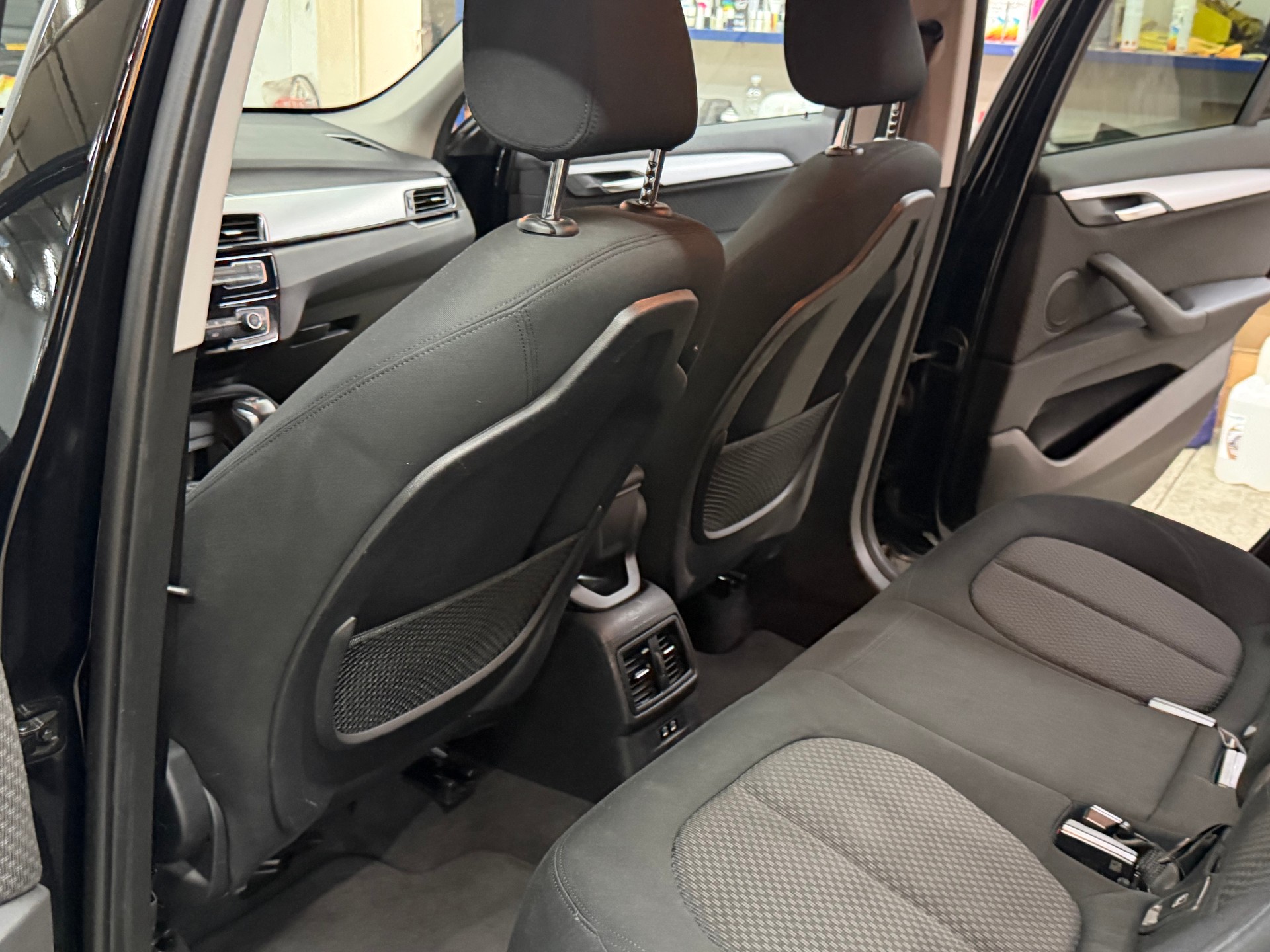 BMW X1 xDrive 25e Steptronic-image-12