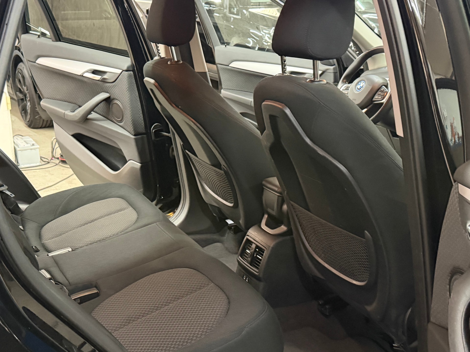 BMW X1 xDrive 25e Steptronic-image-10