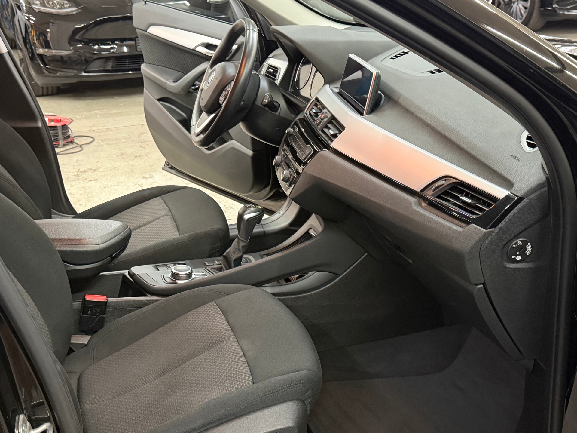 BMW X1 xDrive 25e Steptronic-image-15