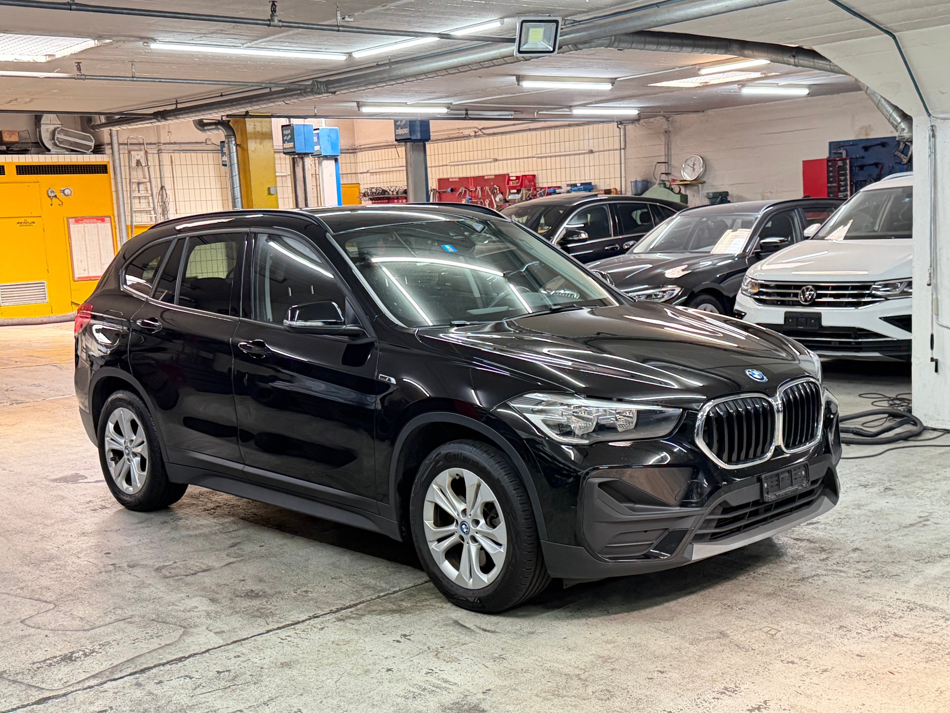 BMW X1 xDrive 25e Steptronic-image-1