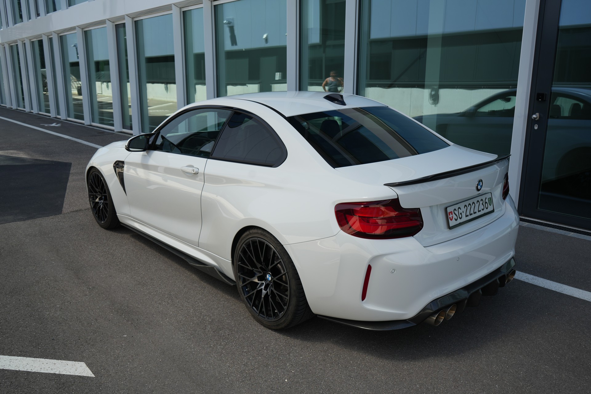 BMW M2 Competition-image-2