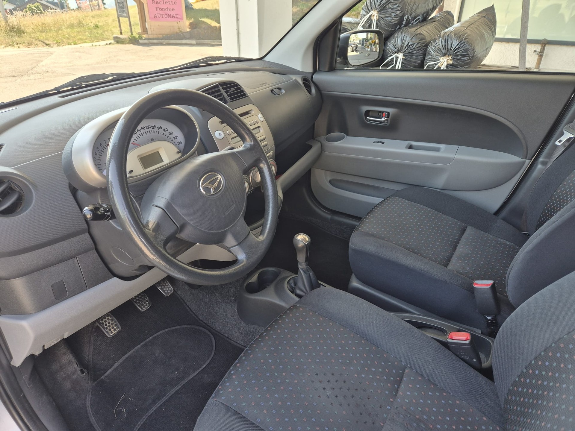 DAIHATSU Sirion 1.3-image-9