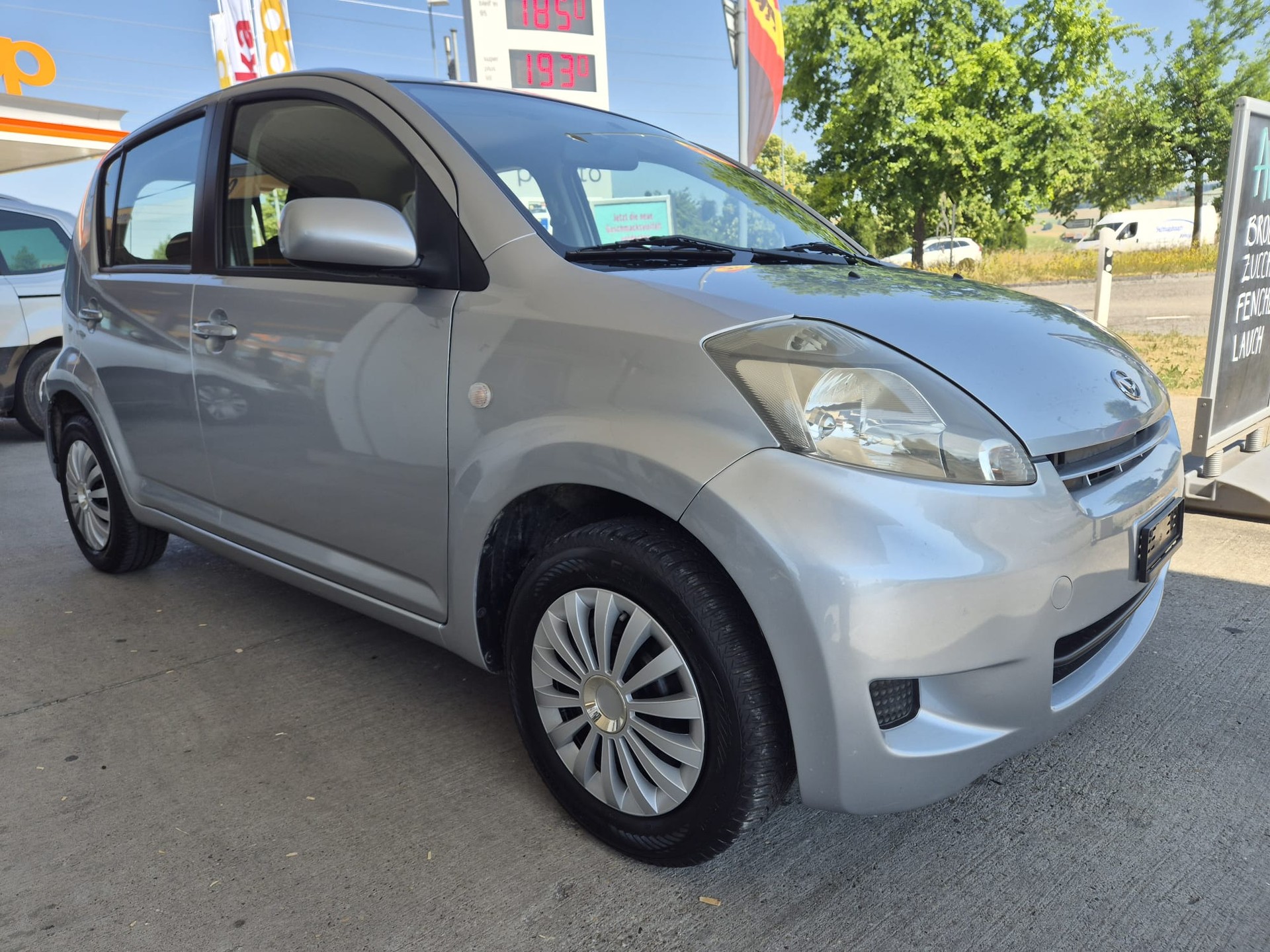 DAIHATSU Sirion 1.3-image-1