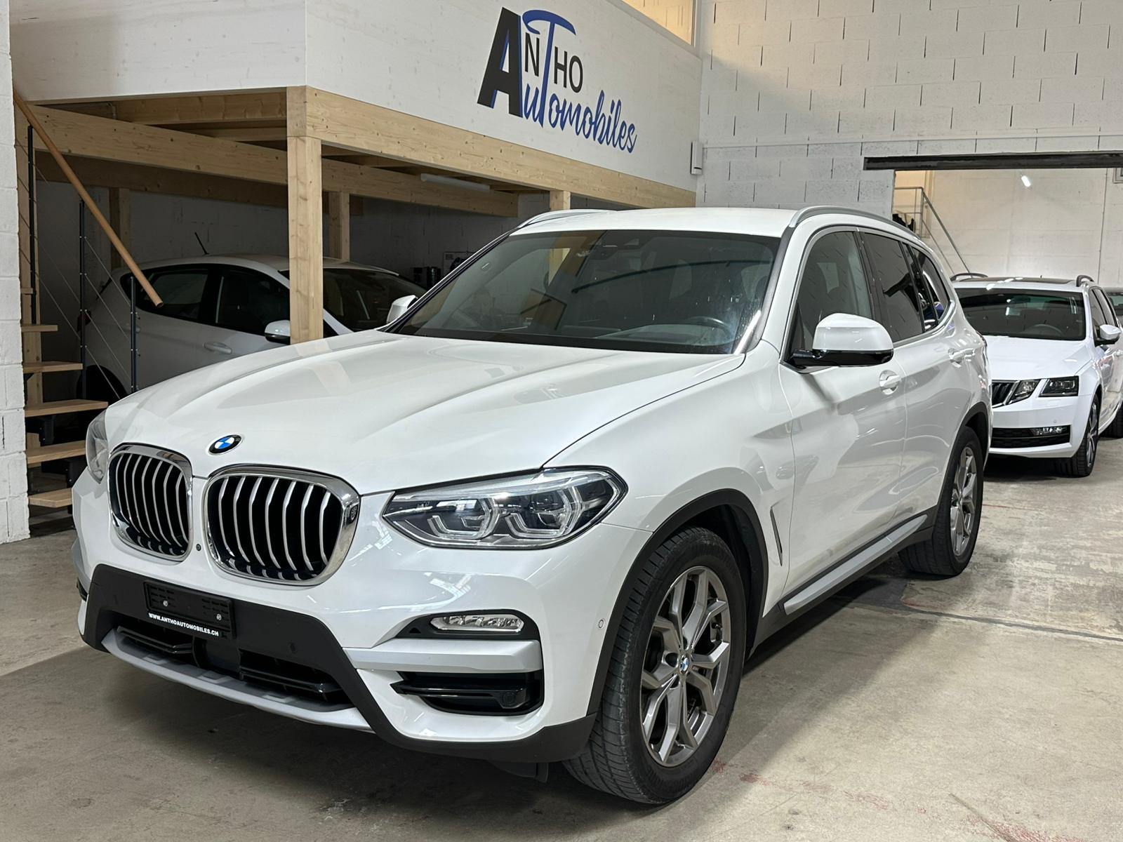 BMW X3 xDrive 20i Steptronic-image-0